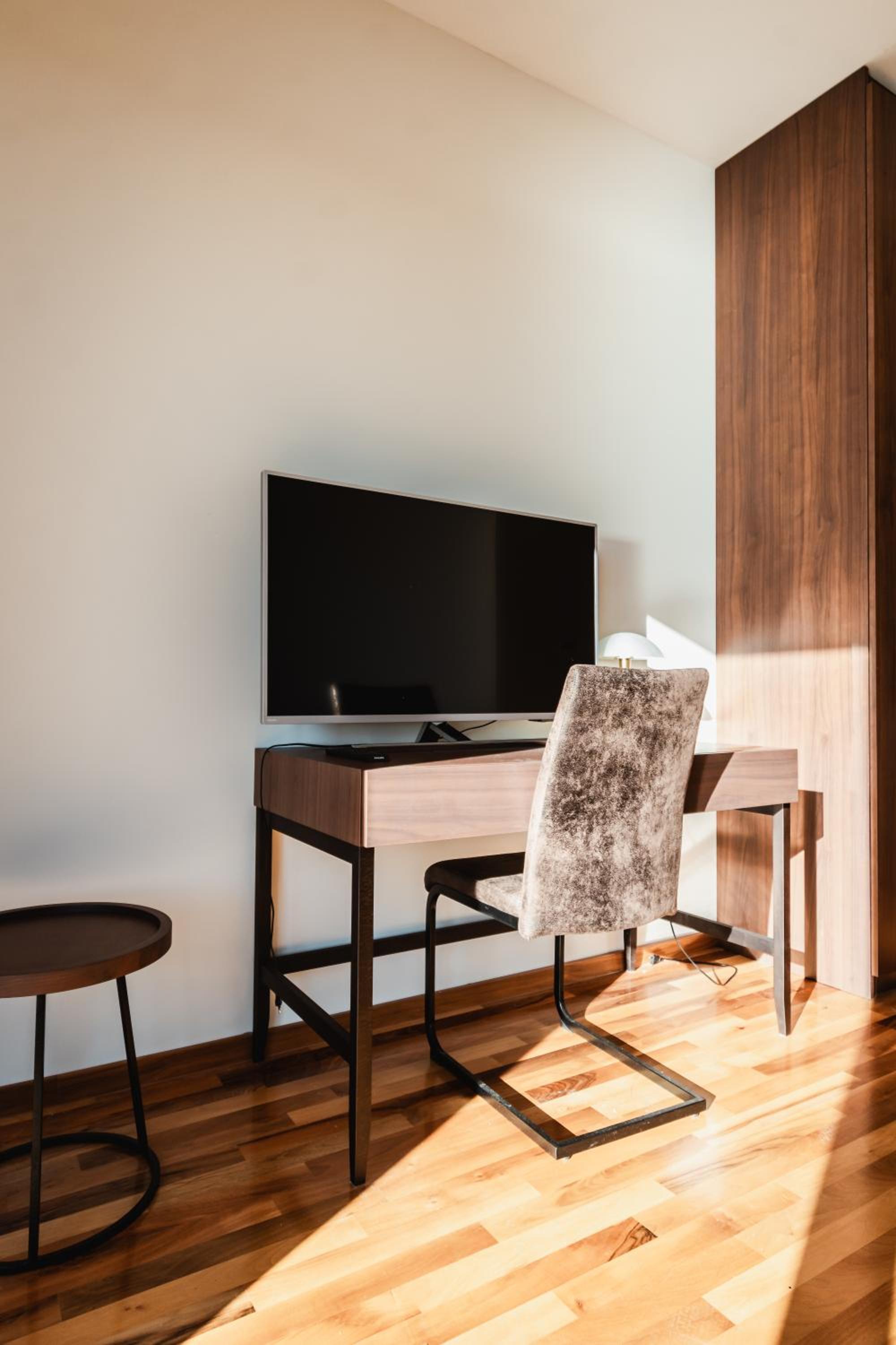 Luxury Three-Bedroom Apartment with Terrace and Sauna - Photo 1