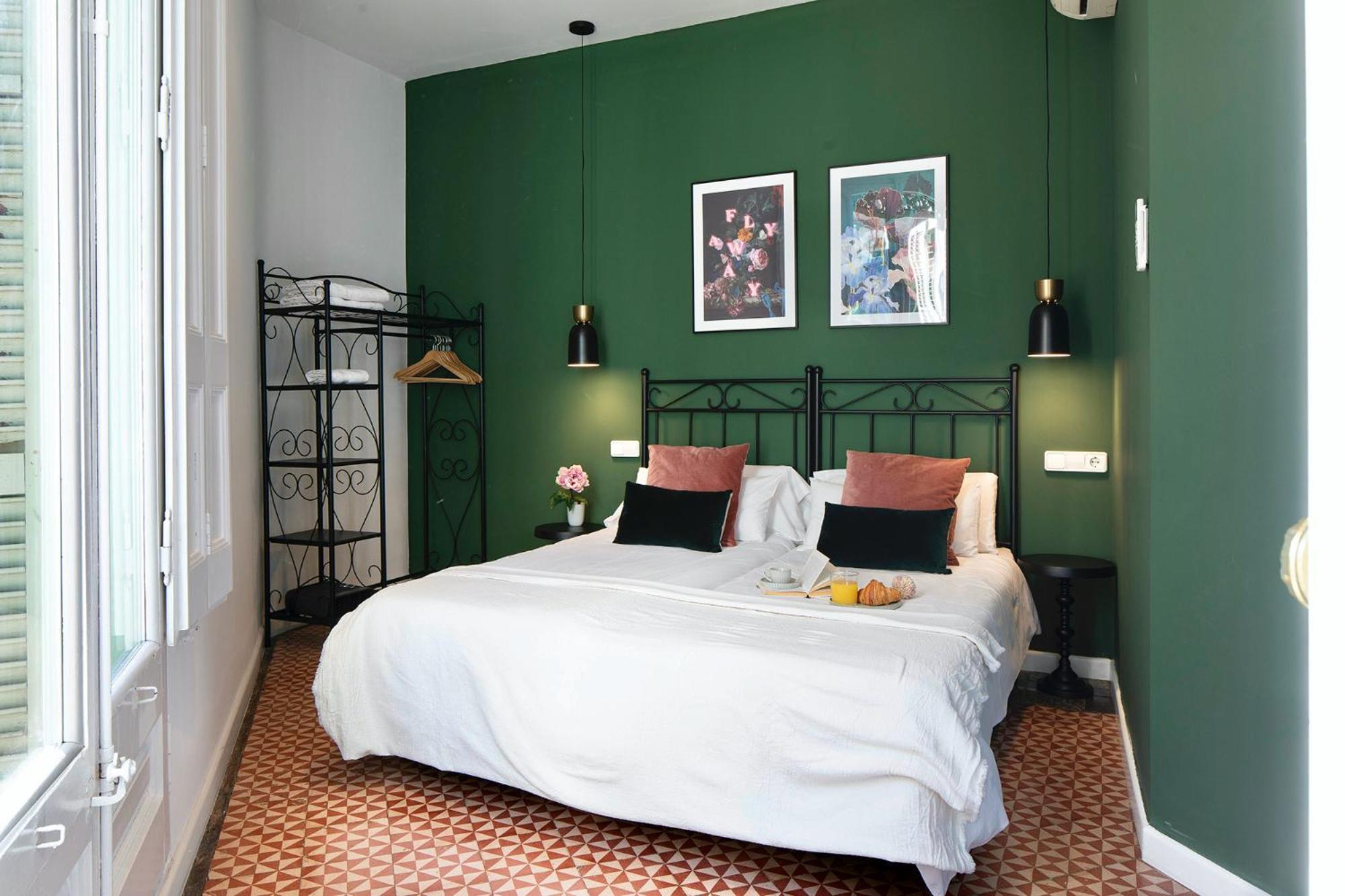 Two-Bedroom Apartment with Balcony (city views) photo 3