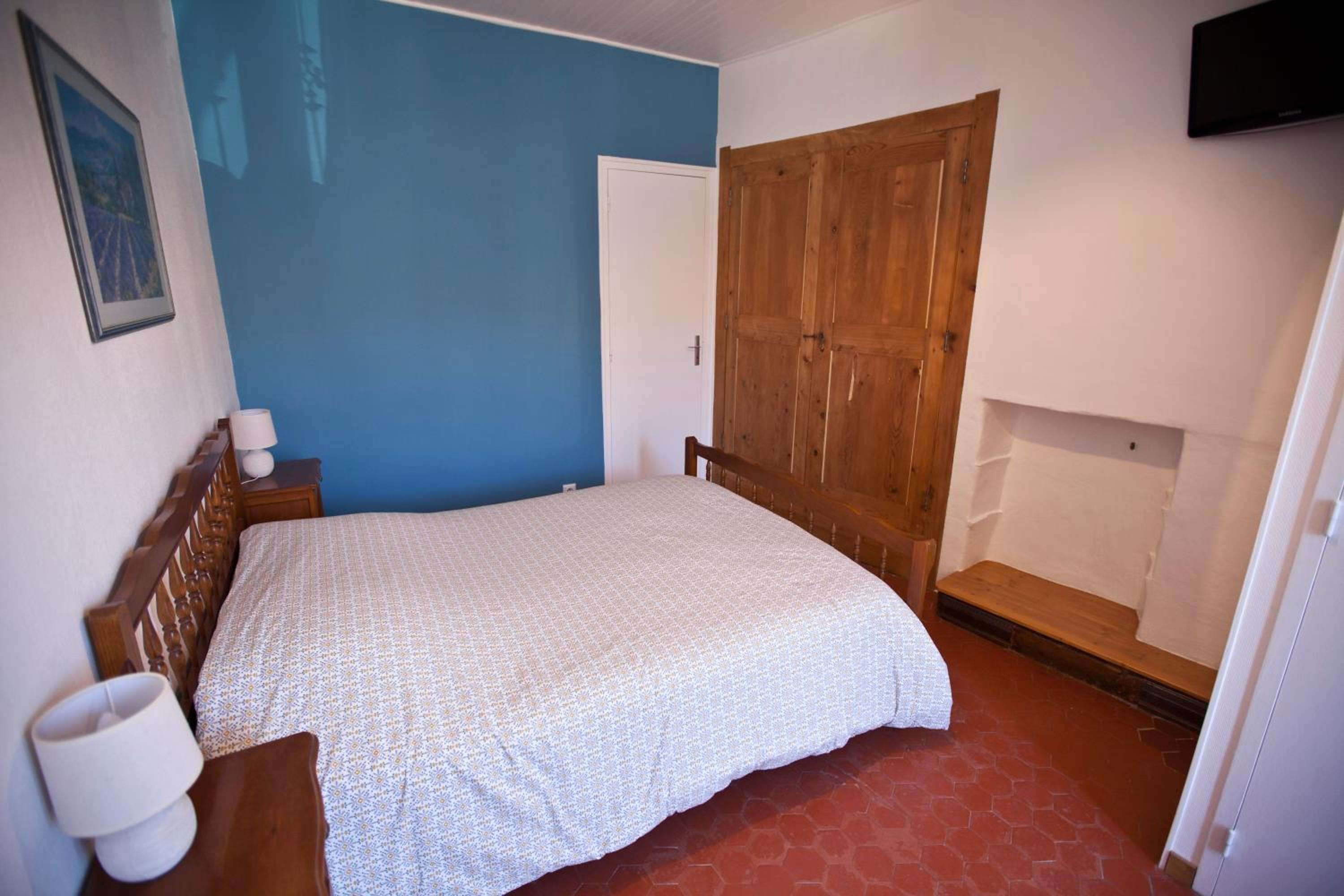 Double Room with Private Bathroom photo 2