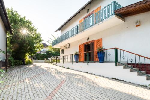 Villa with Garden View photo 3