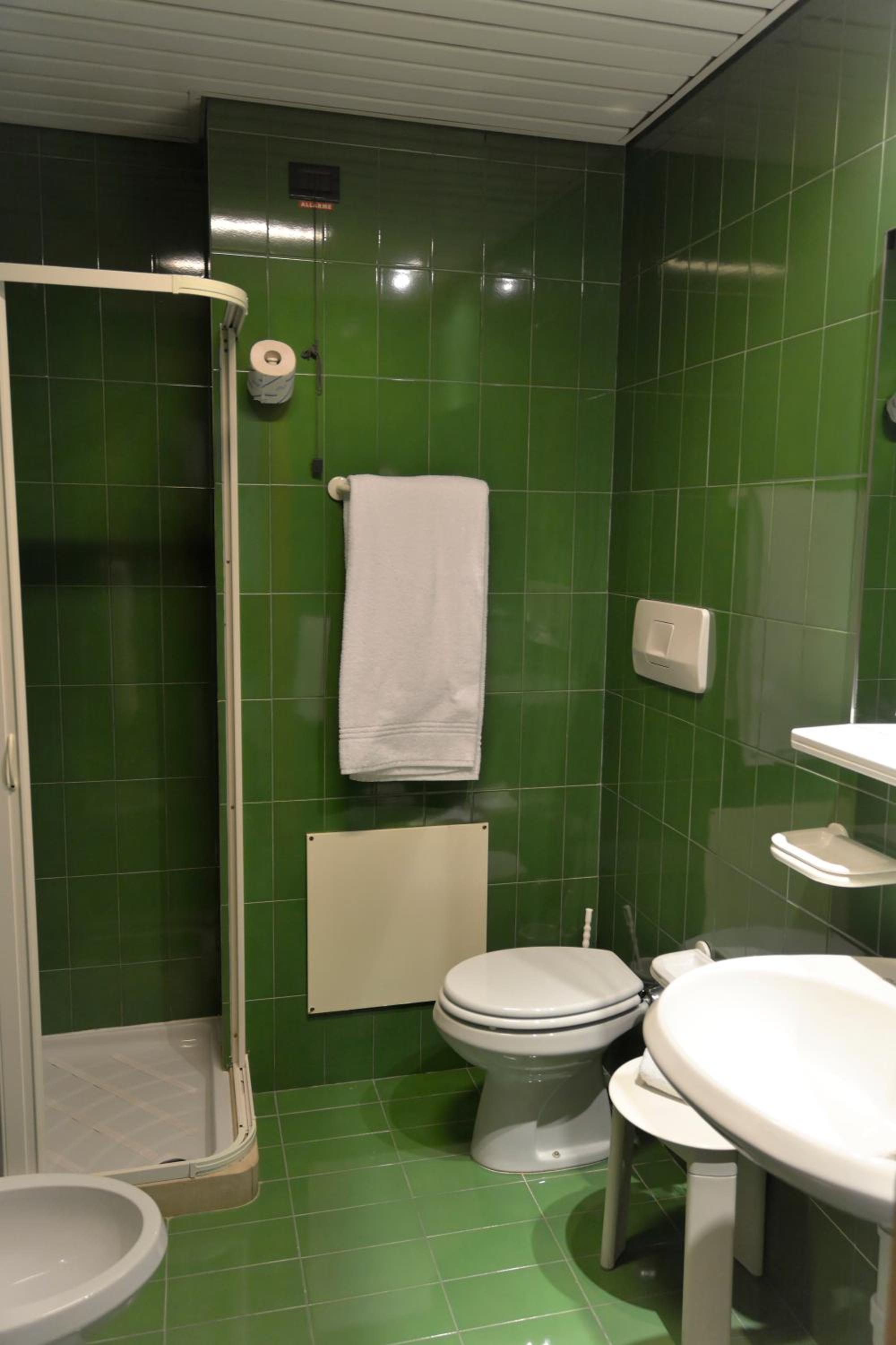 Quadruple Room - Photo 3