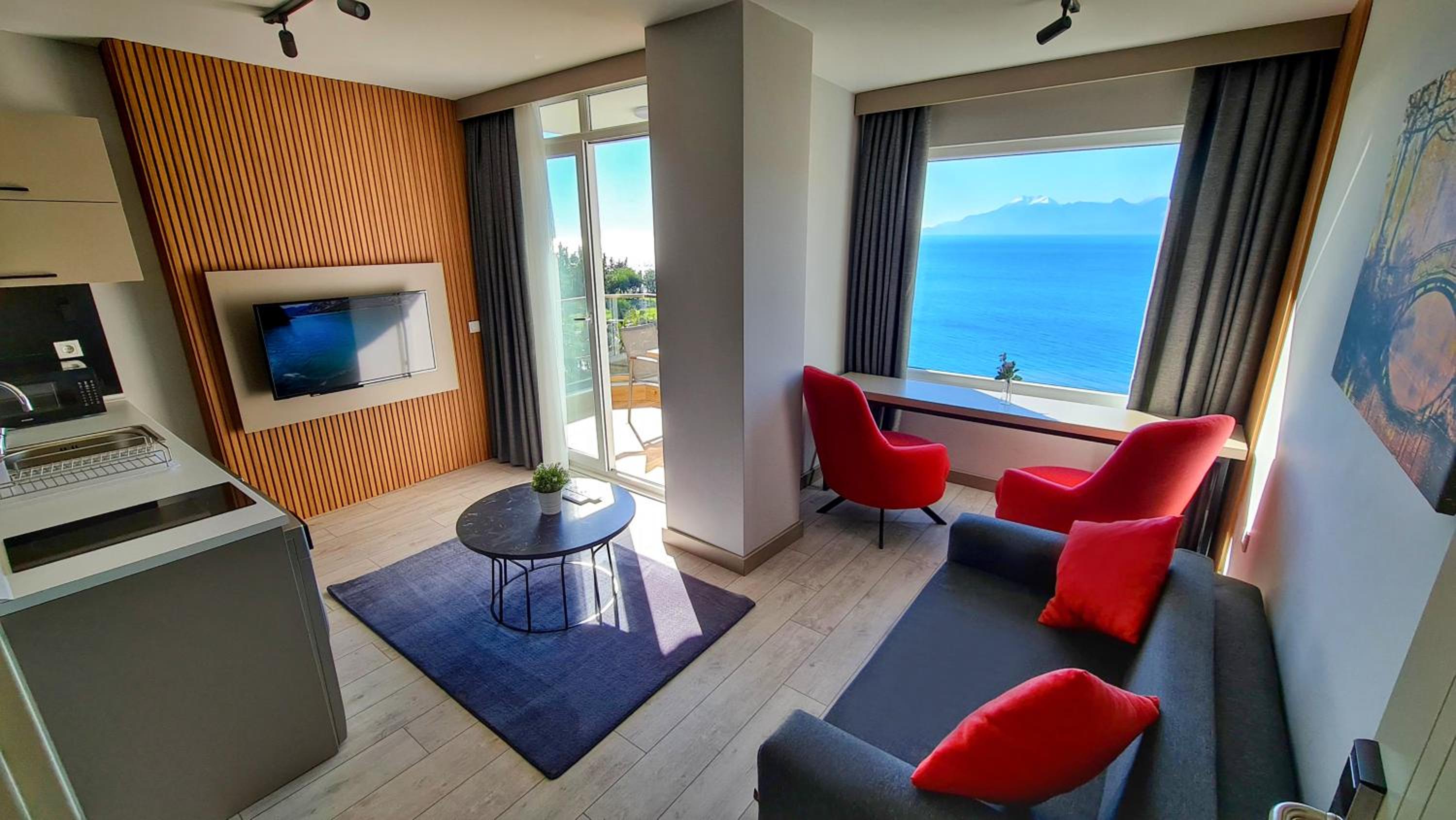 Suite with Sea View