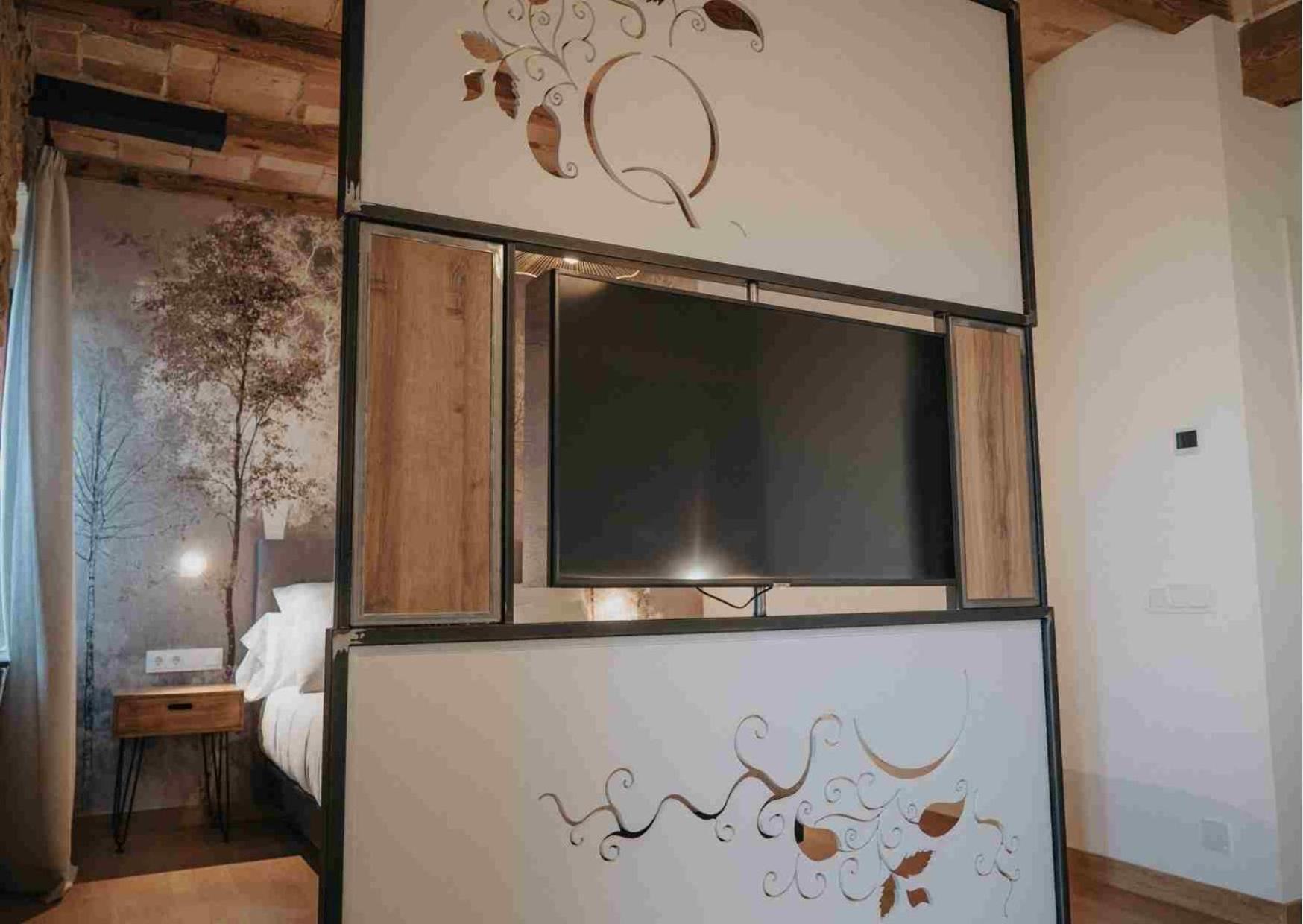 Suite with Mountain View - Photo 4