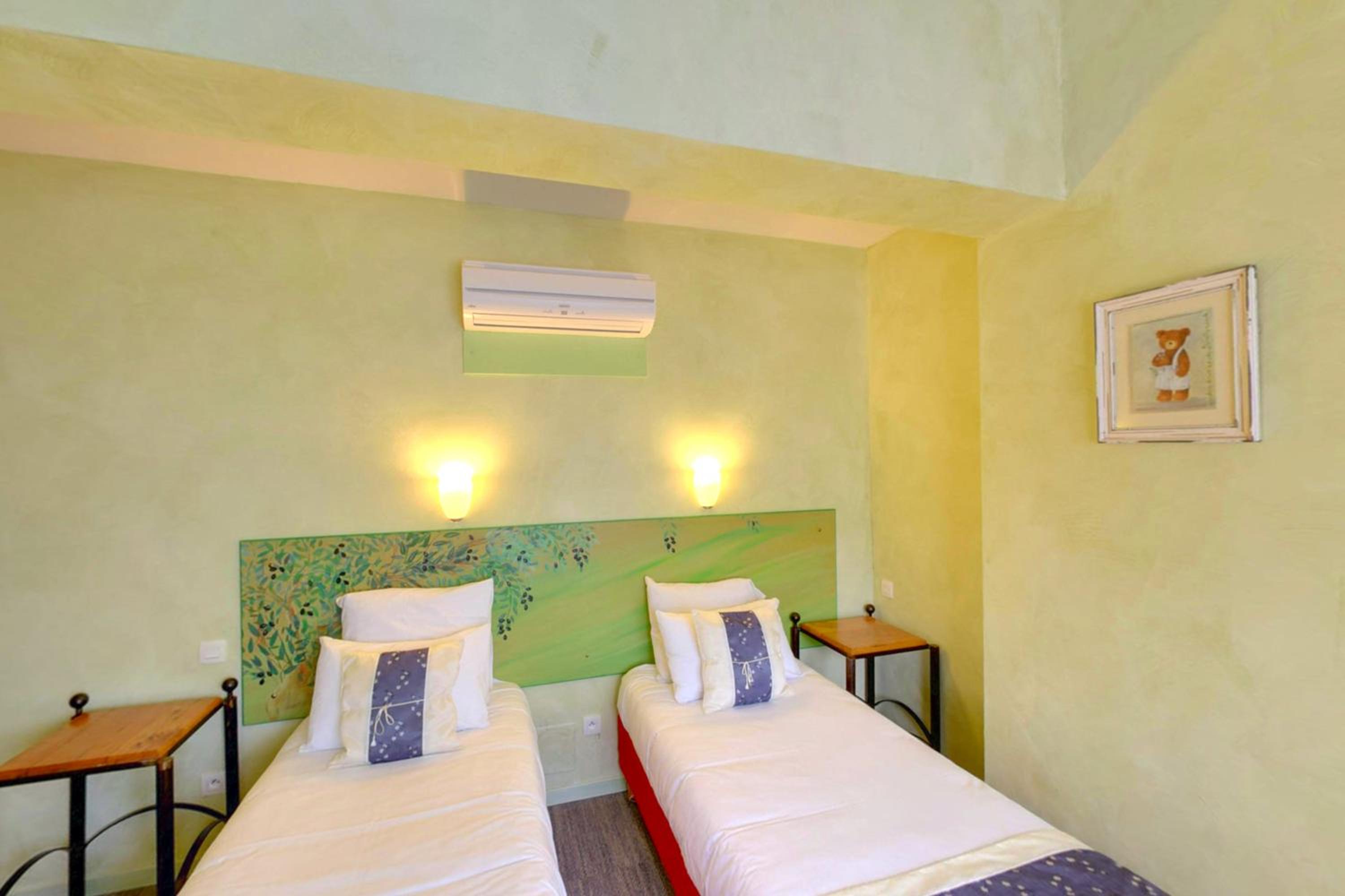 Quadruple Room photo 3