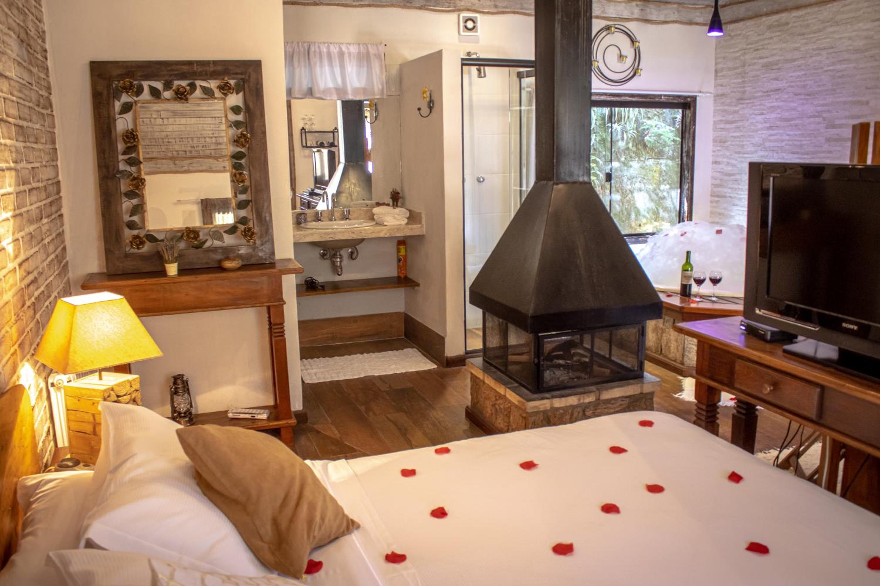 Queen Room with Spa Bath photo 1