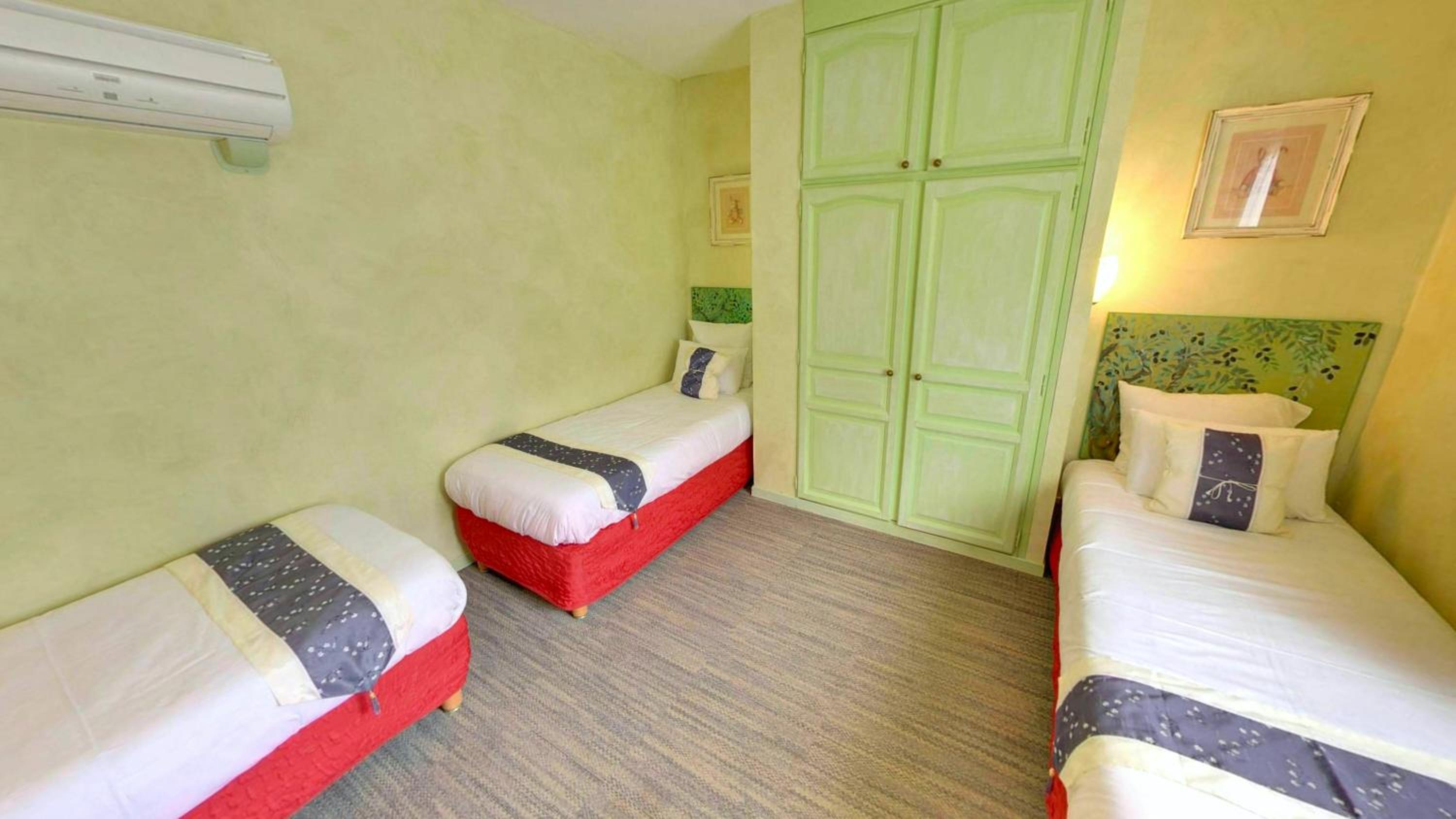 Quintuple Room photo 3