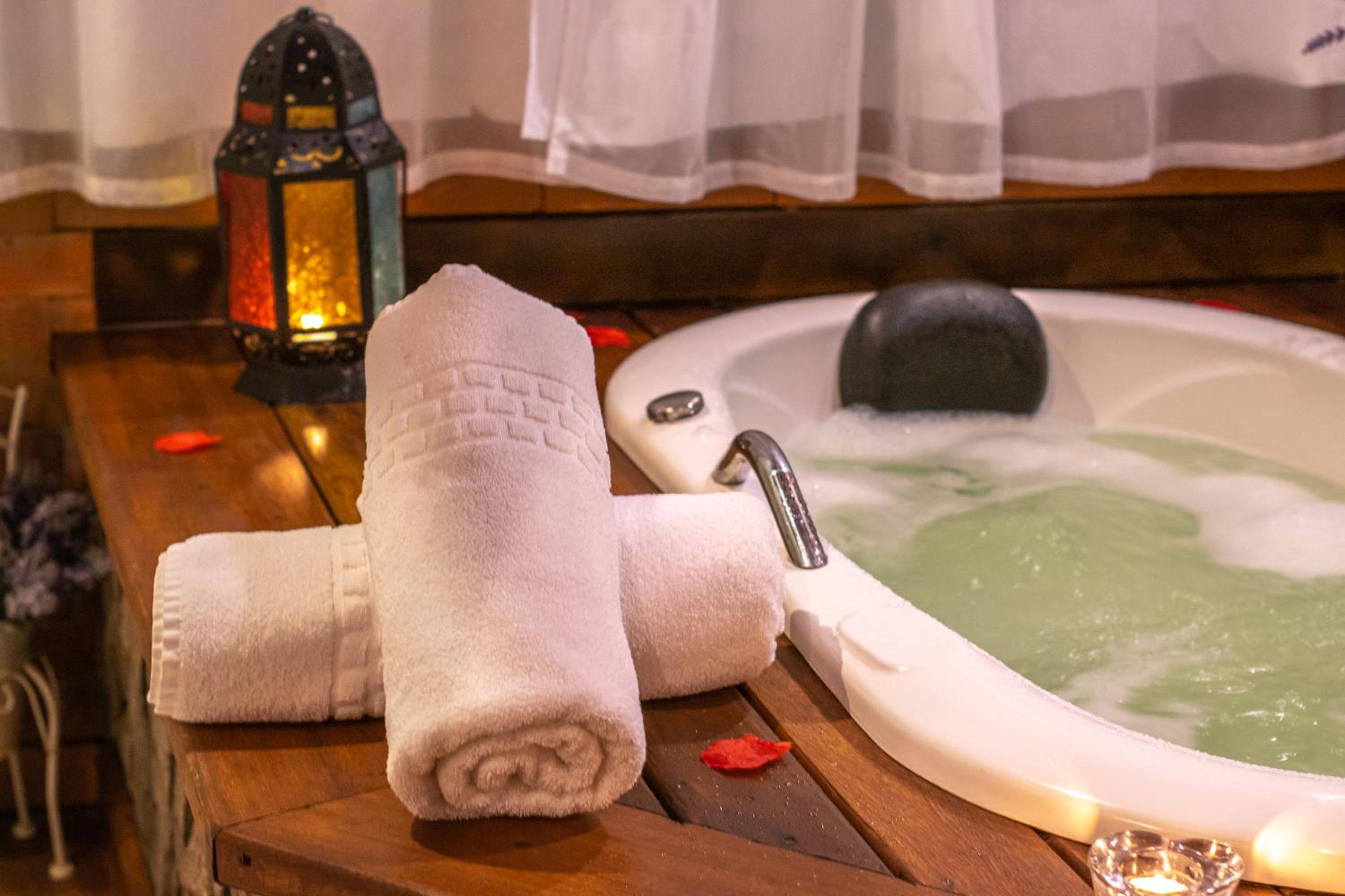 King Room with Spa Bath photo 3