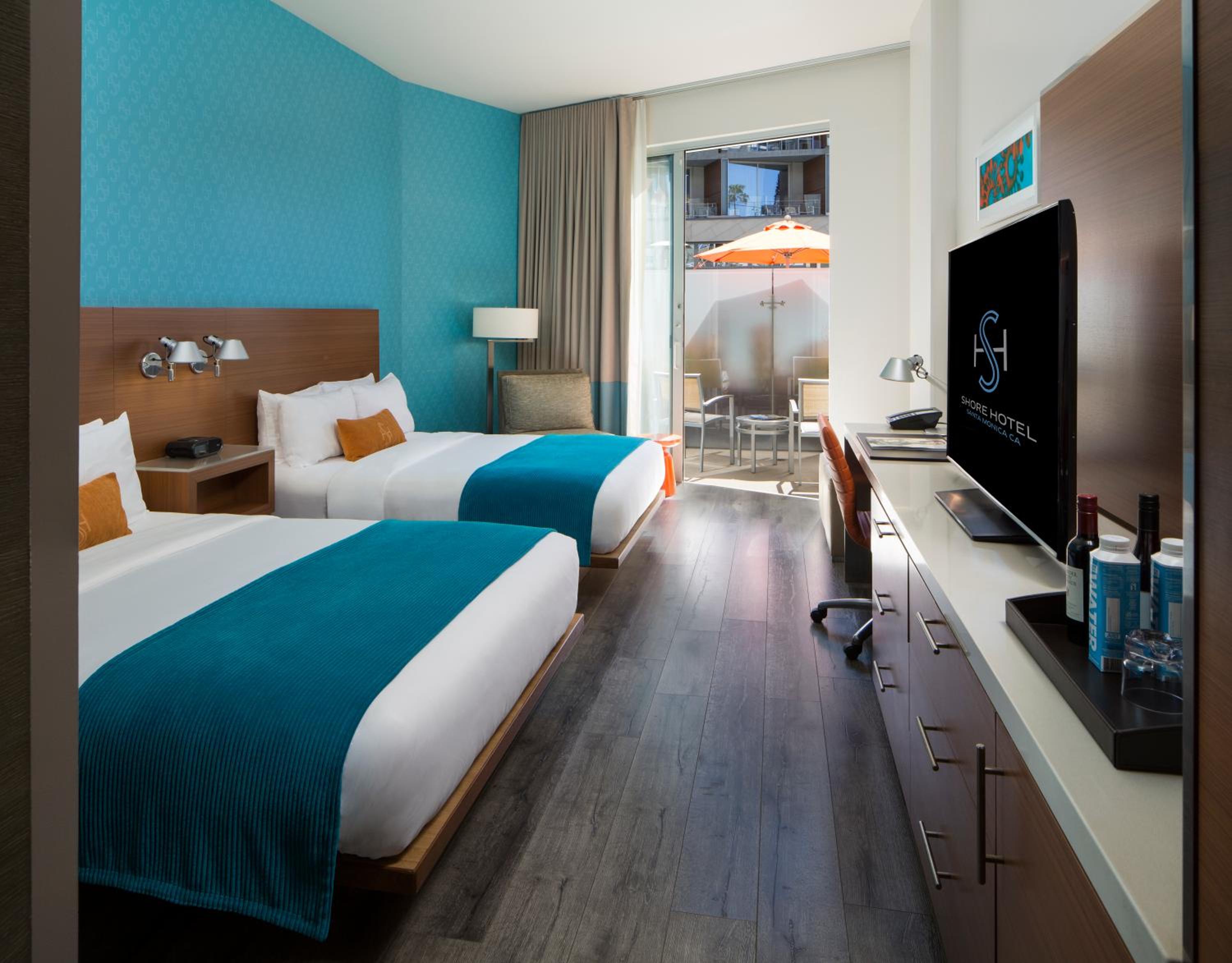 Double Room With Pool View photo 1