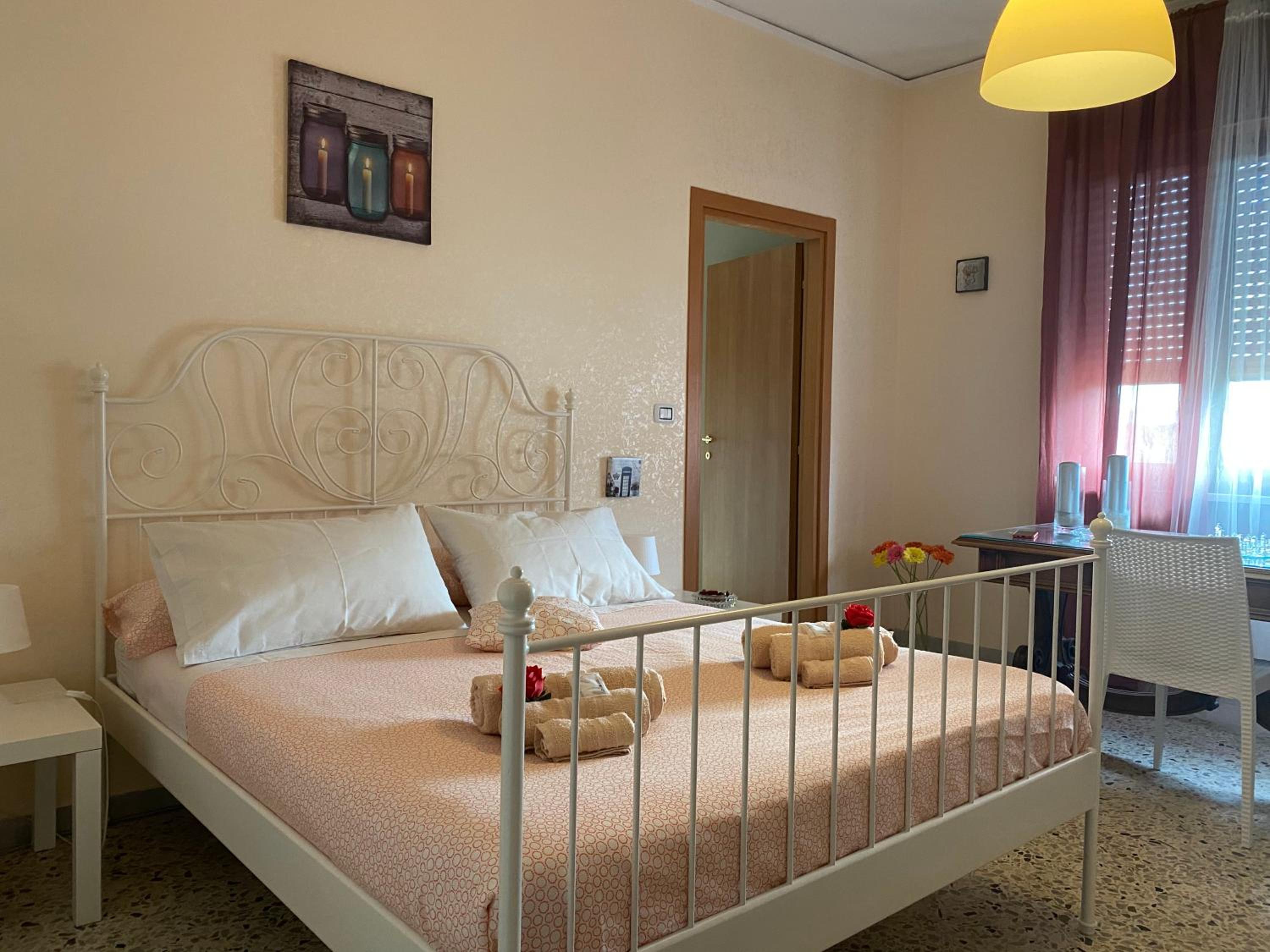 One-Bedroom Apartment - Photo 14