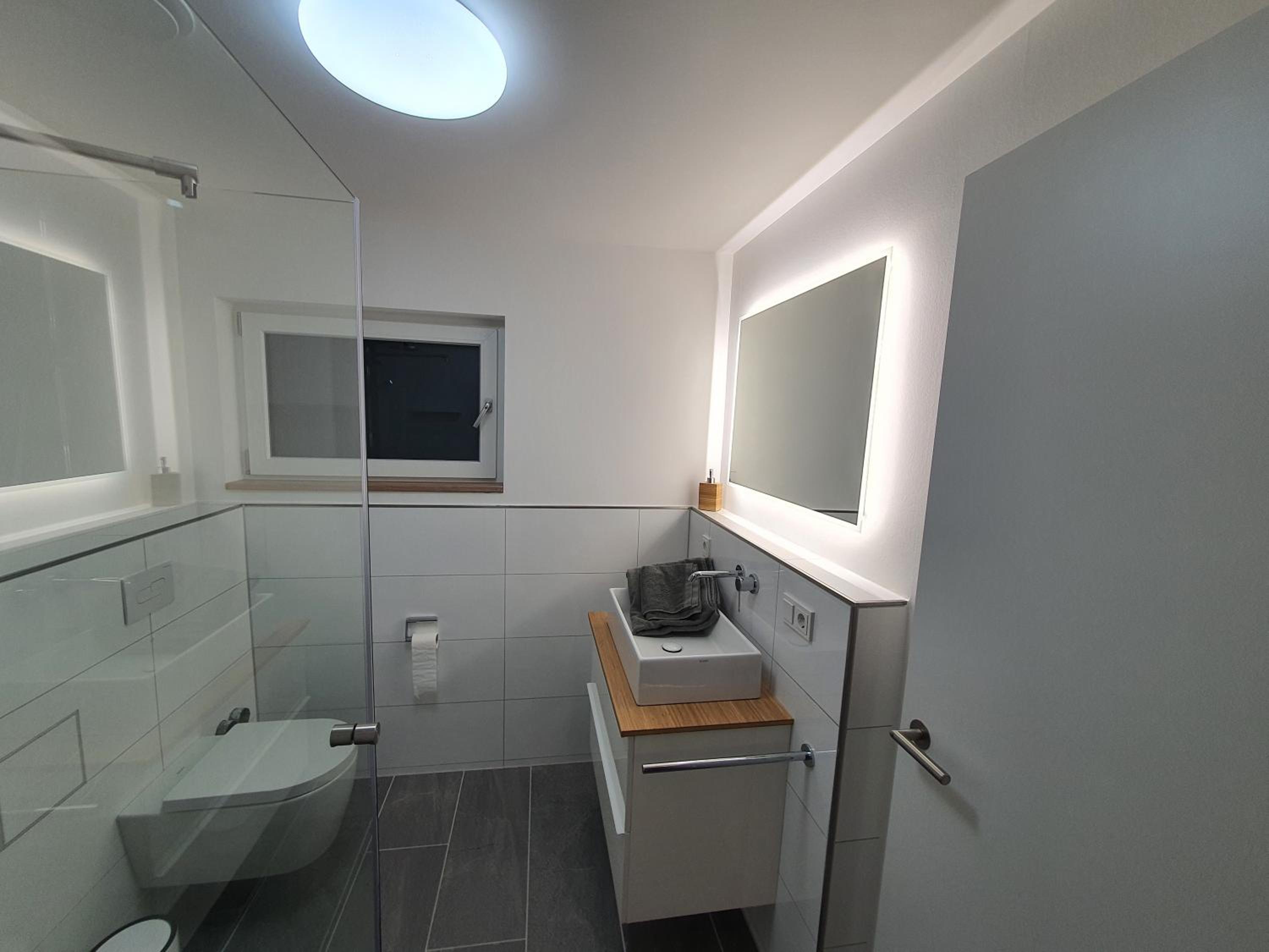 One-Bedroom Apartment - Photo 8