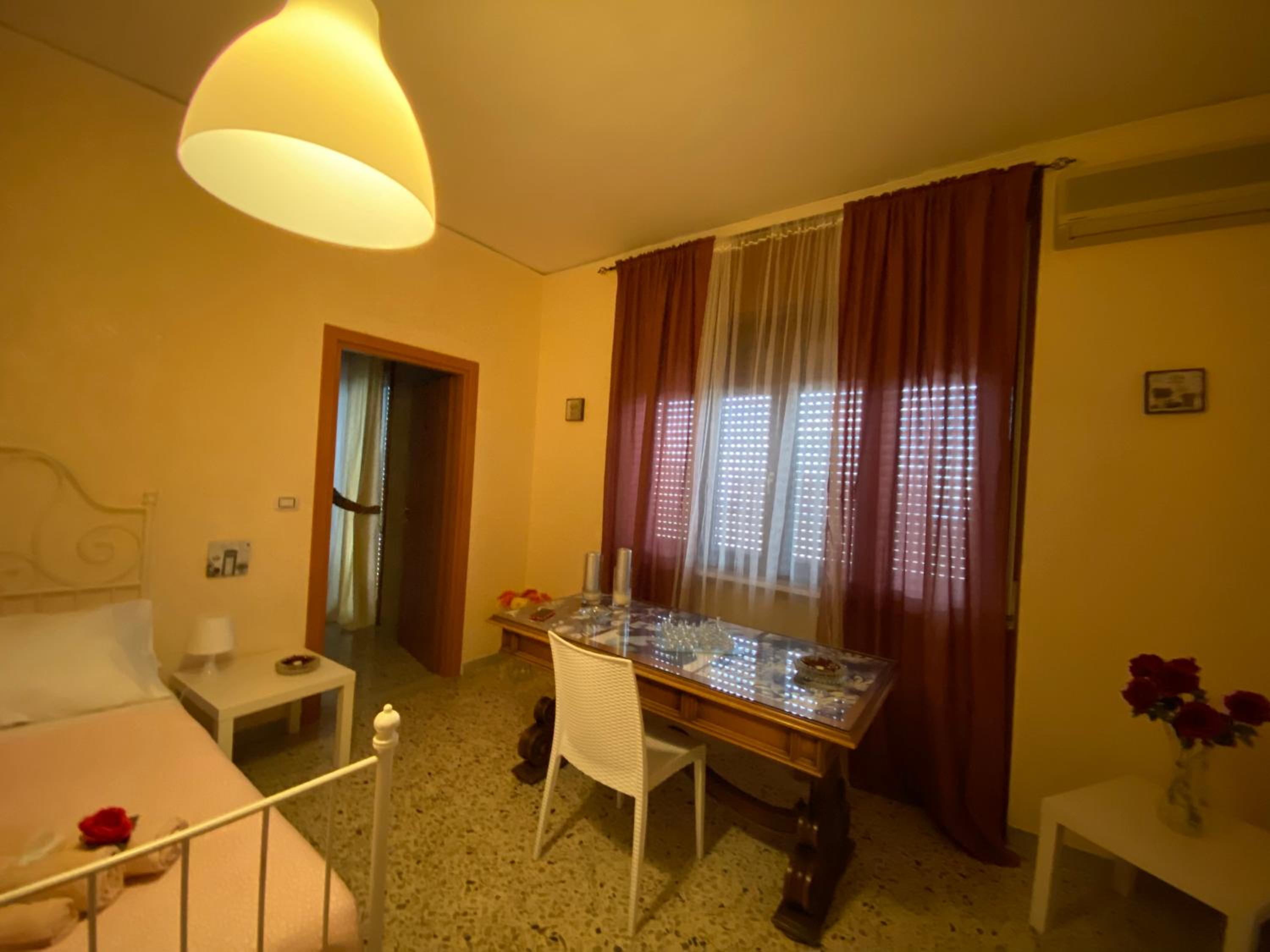 One-Bedroom Apartment - Photo 10