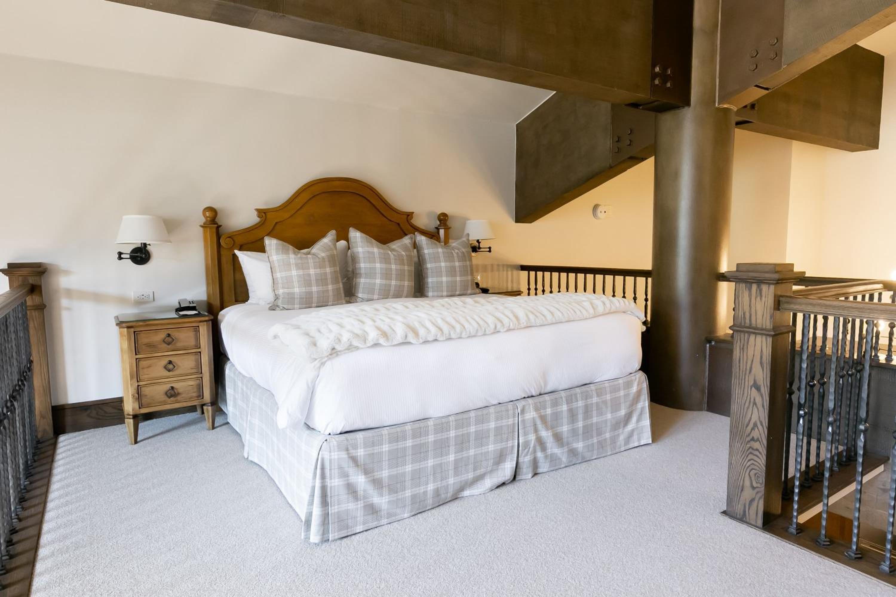Sultan Two Bedroom Loft Suite - Photo 6