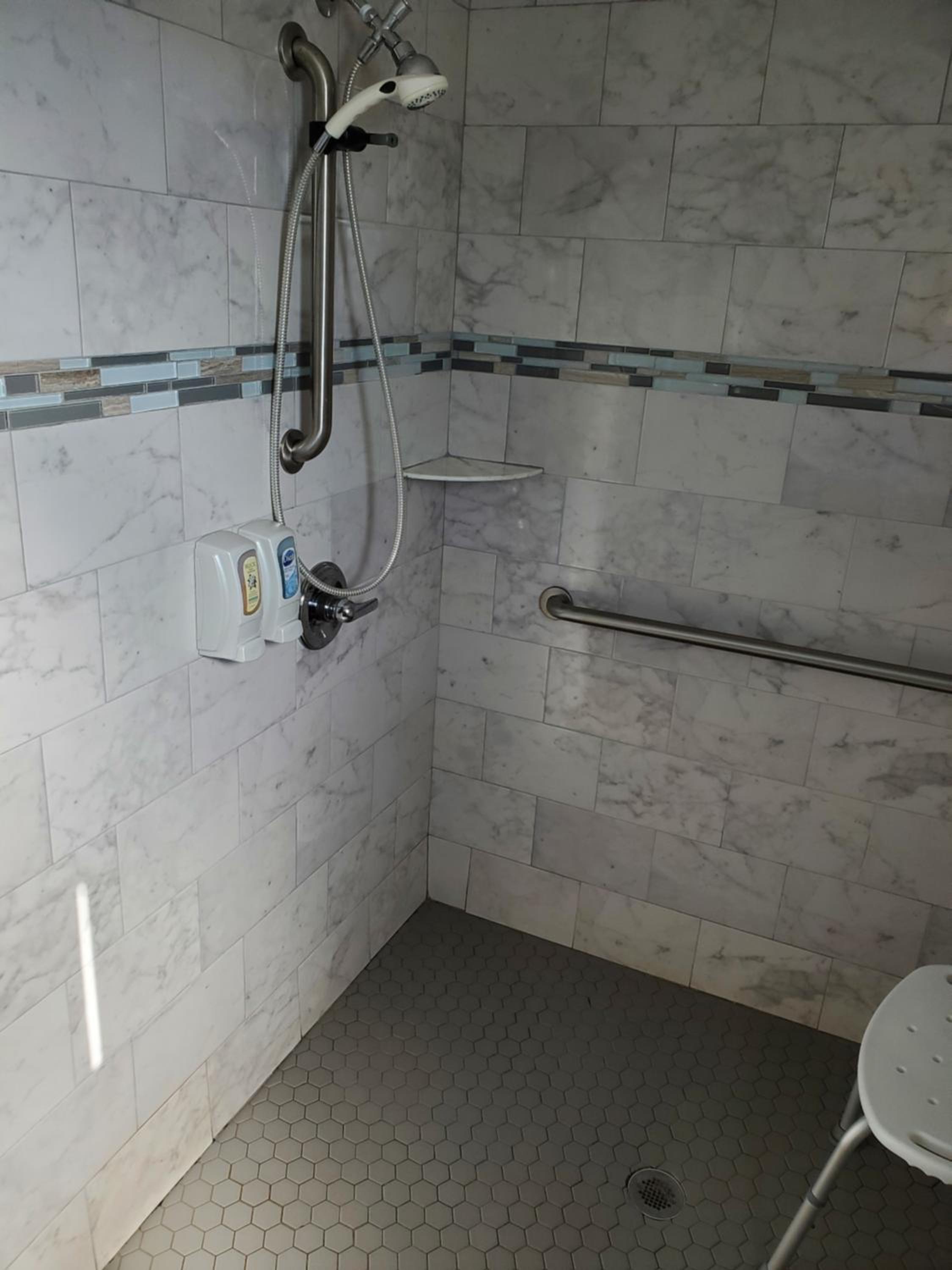 Queen Room - Disability Access