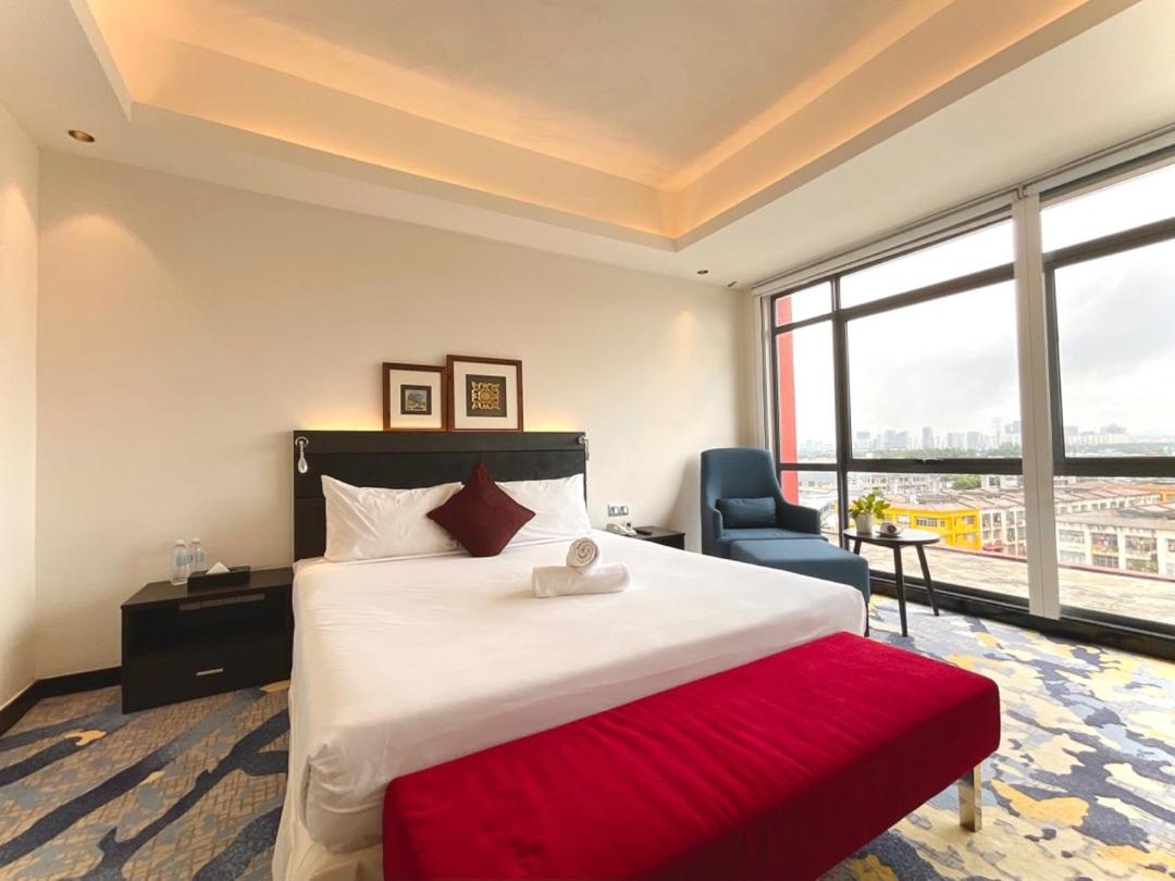 Executive Room photo 2