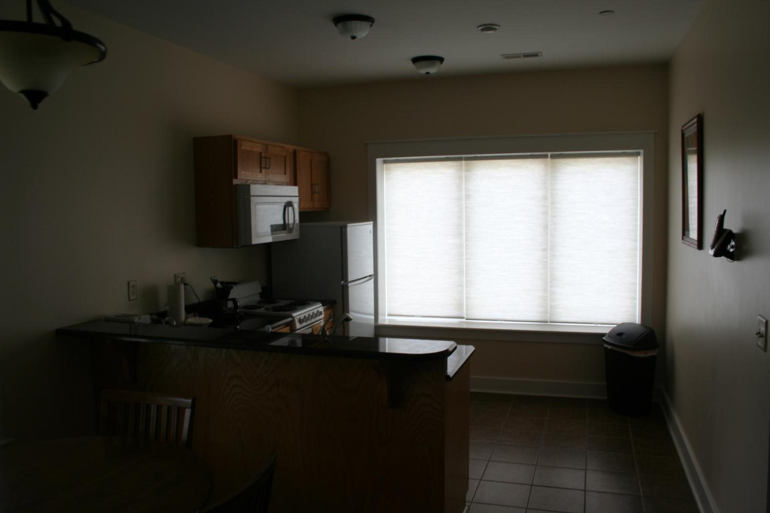 Deluxe King Suite photo 2