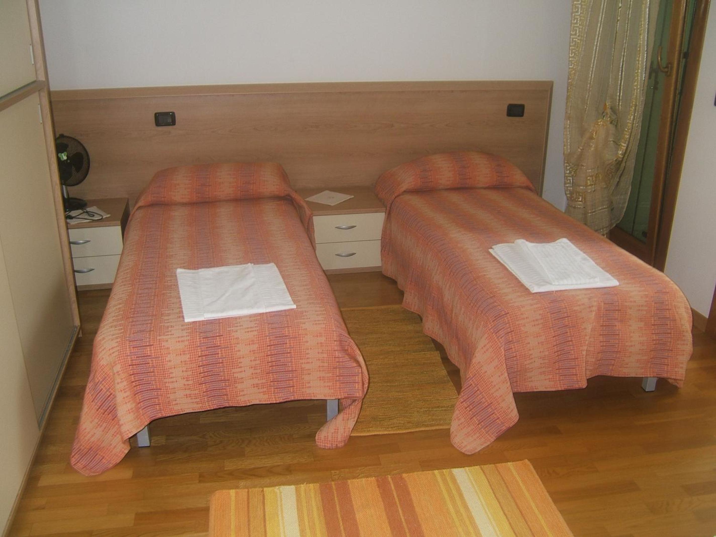 One-Bedroom Apartment with Sofa Bed photo 1