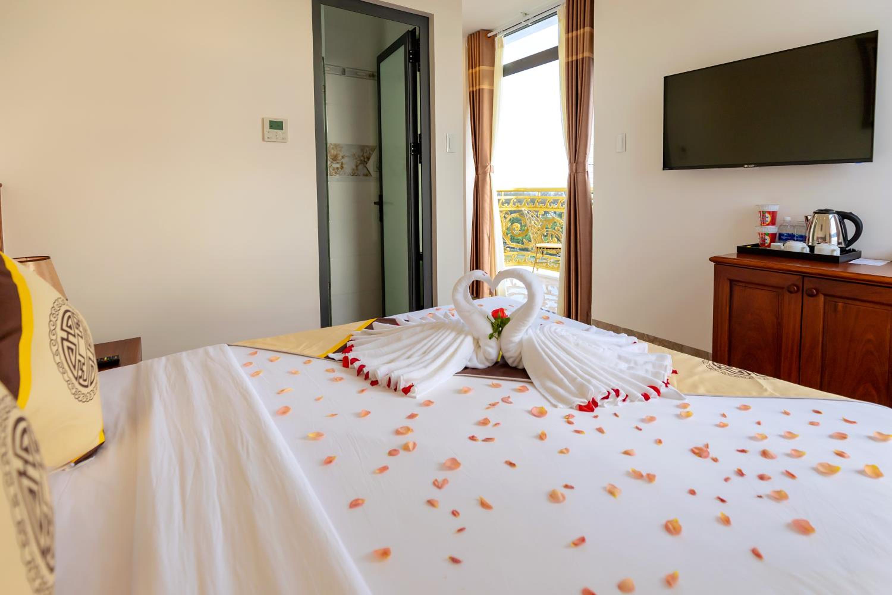 Queen Room with Sea View
