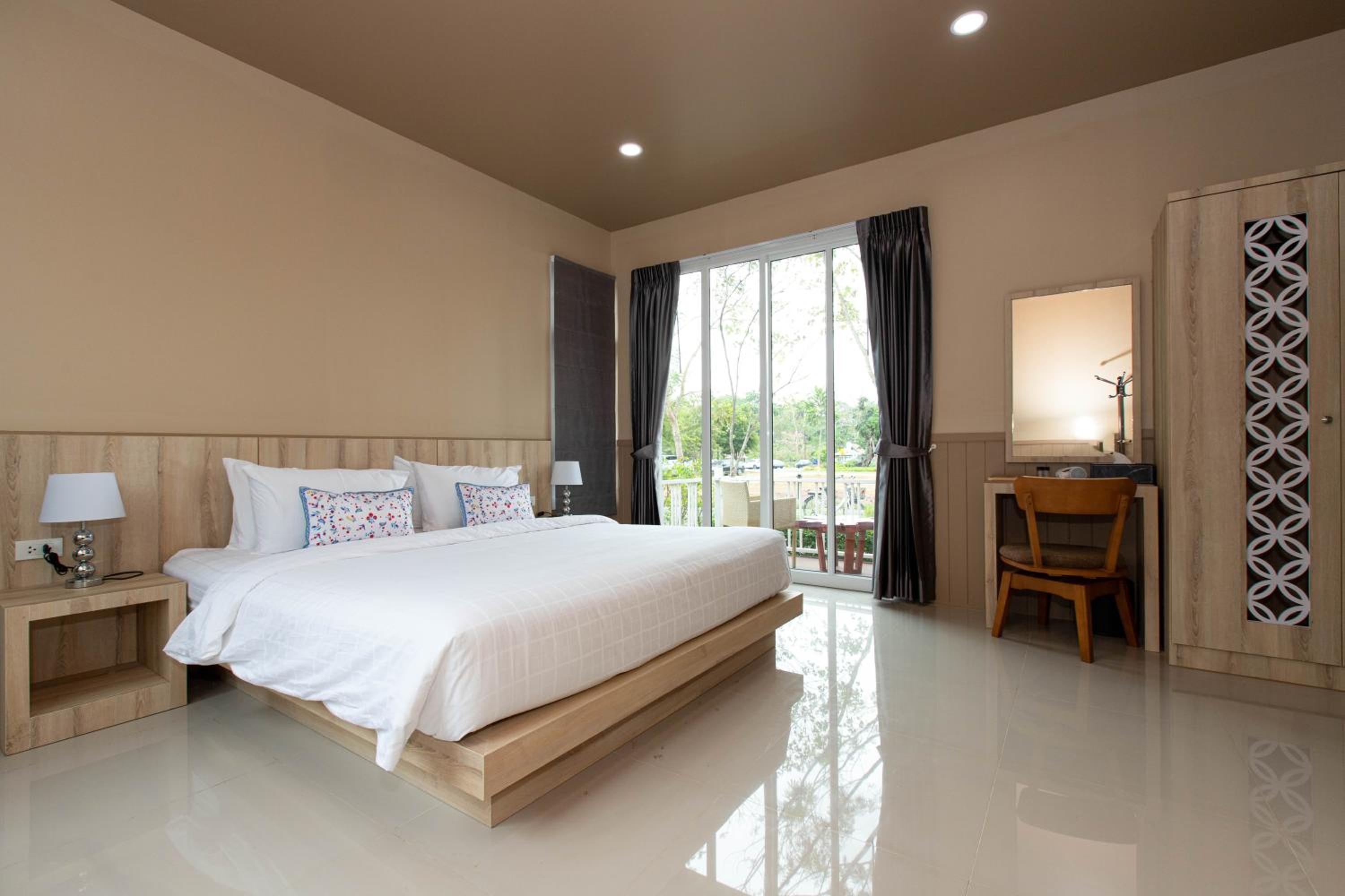 Two-Bedroom House photo 3