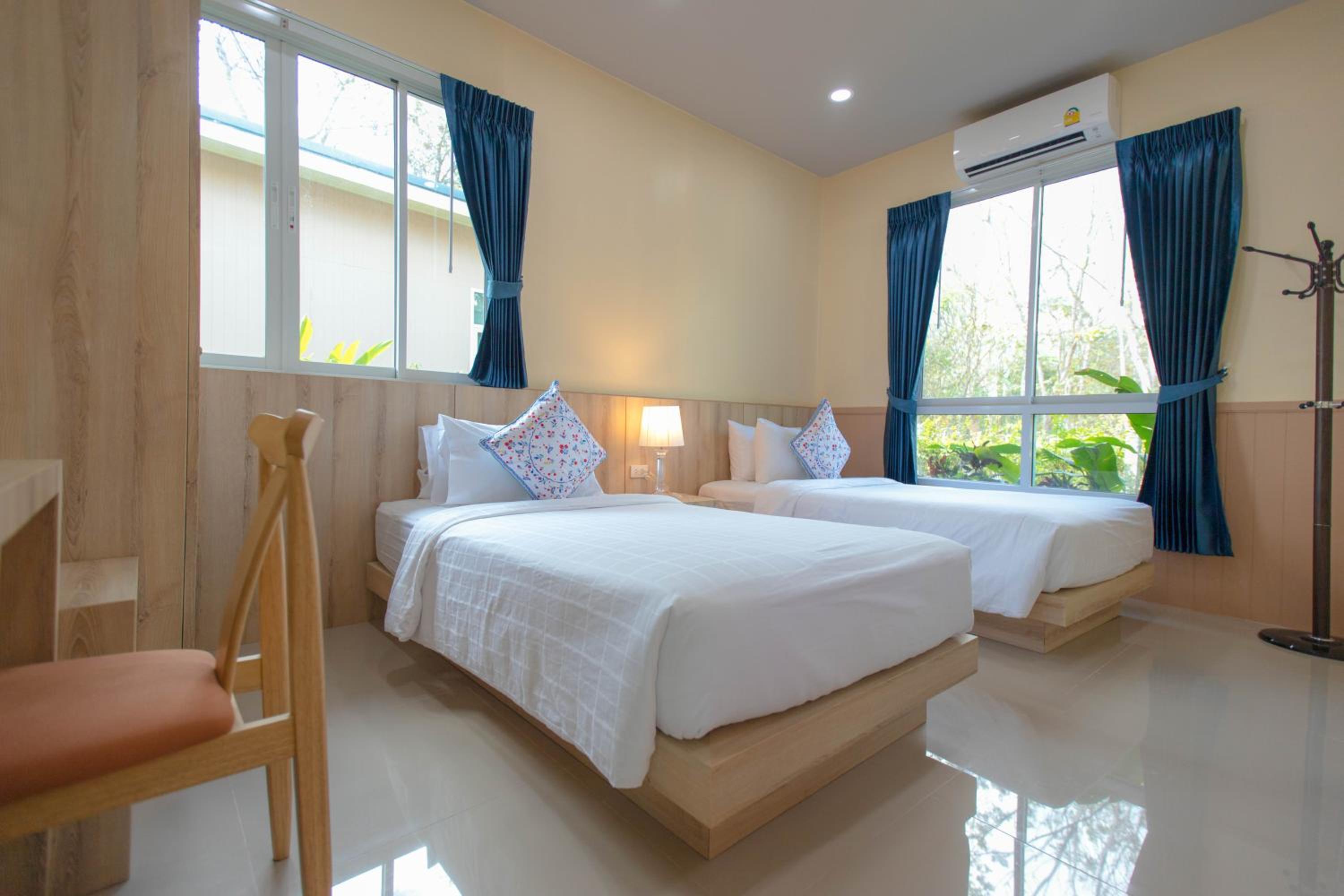 Two-Bedroom House photo 3