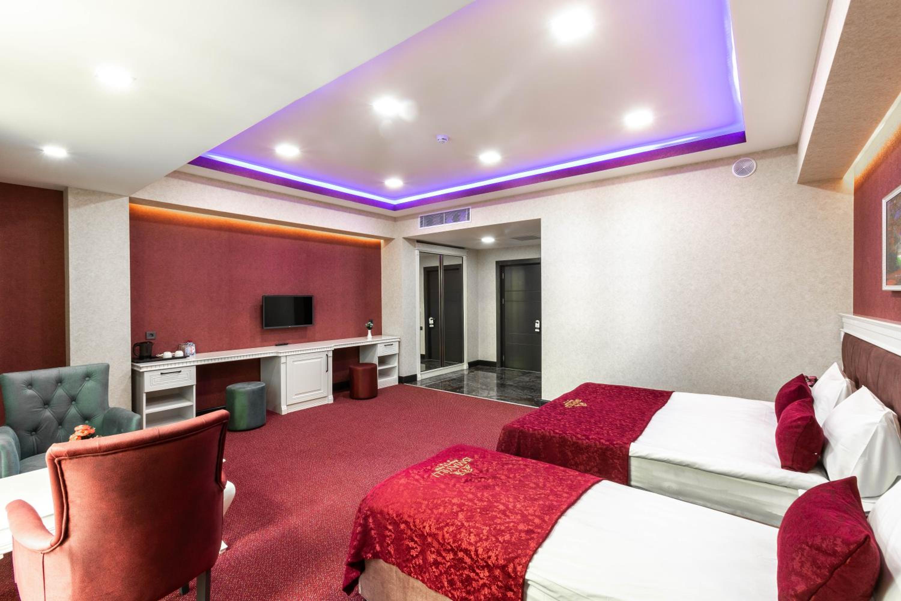Triple Room