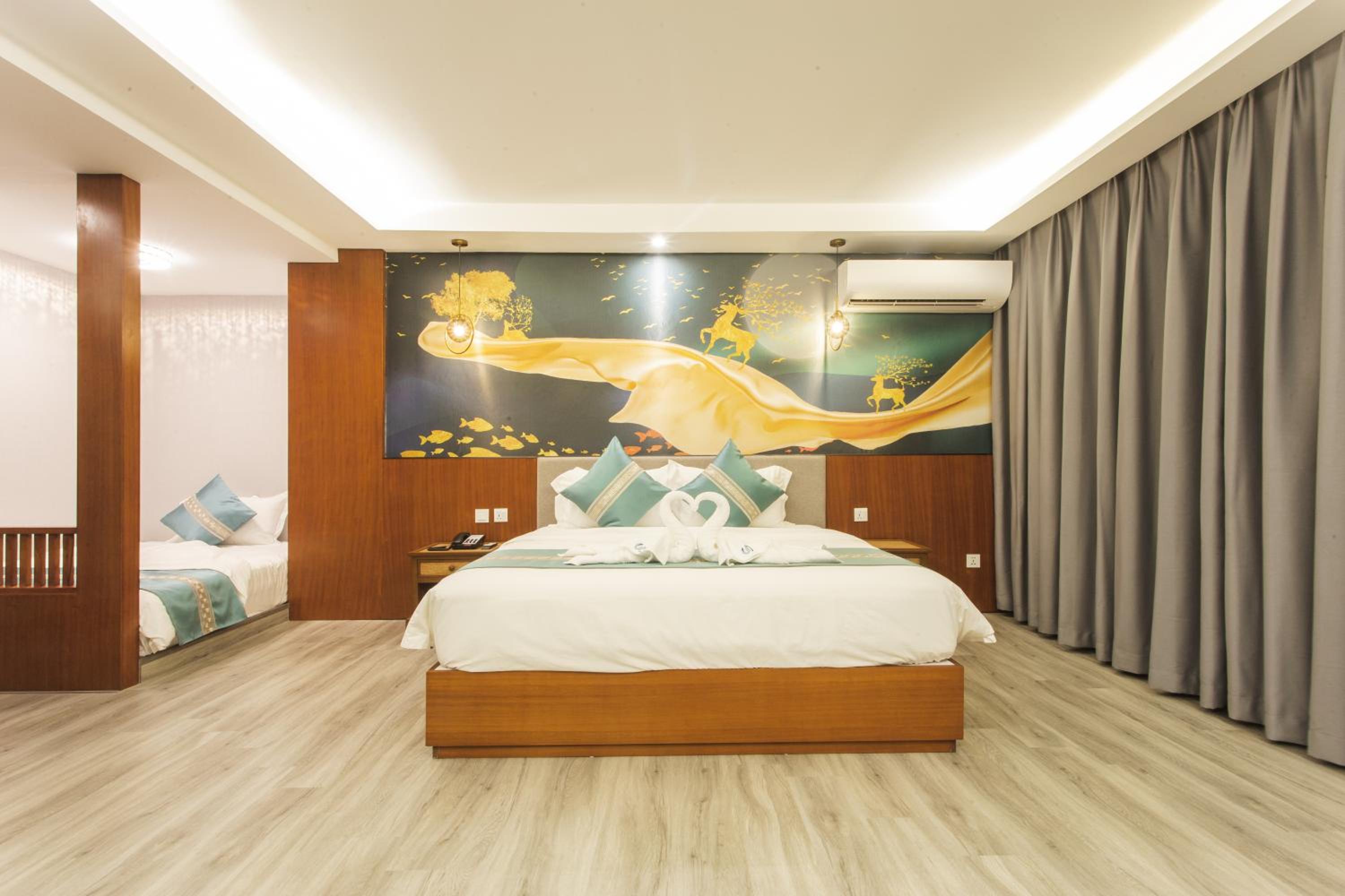 Family Suite - Photo 8