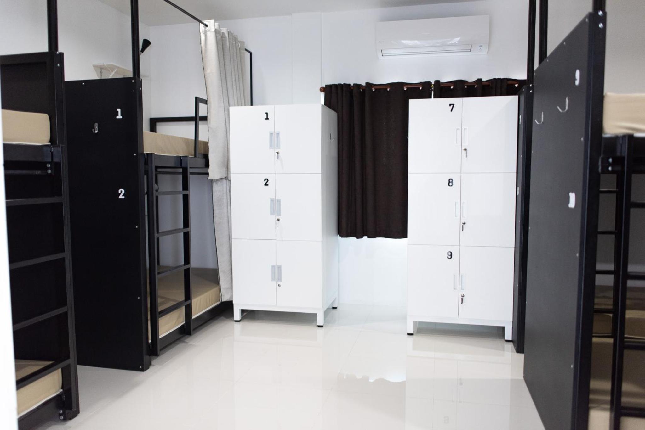 Bett im 10-Bett-Mehrbettzimmer (gemischt)