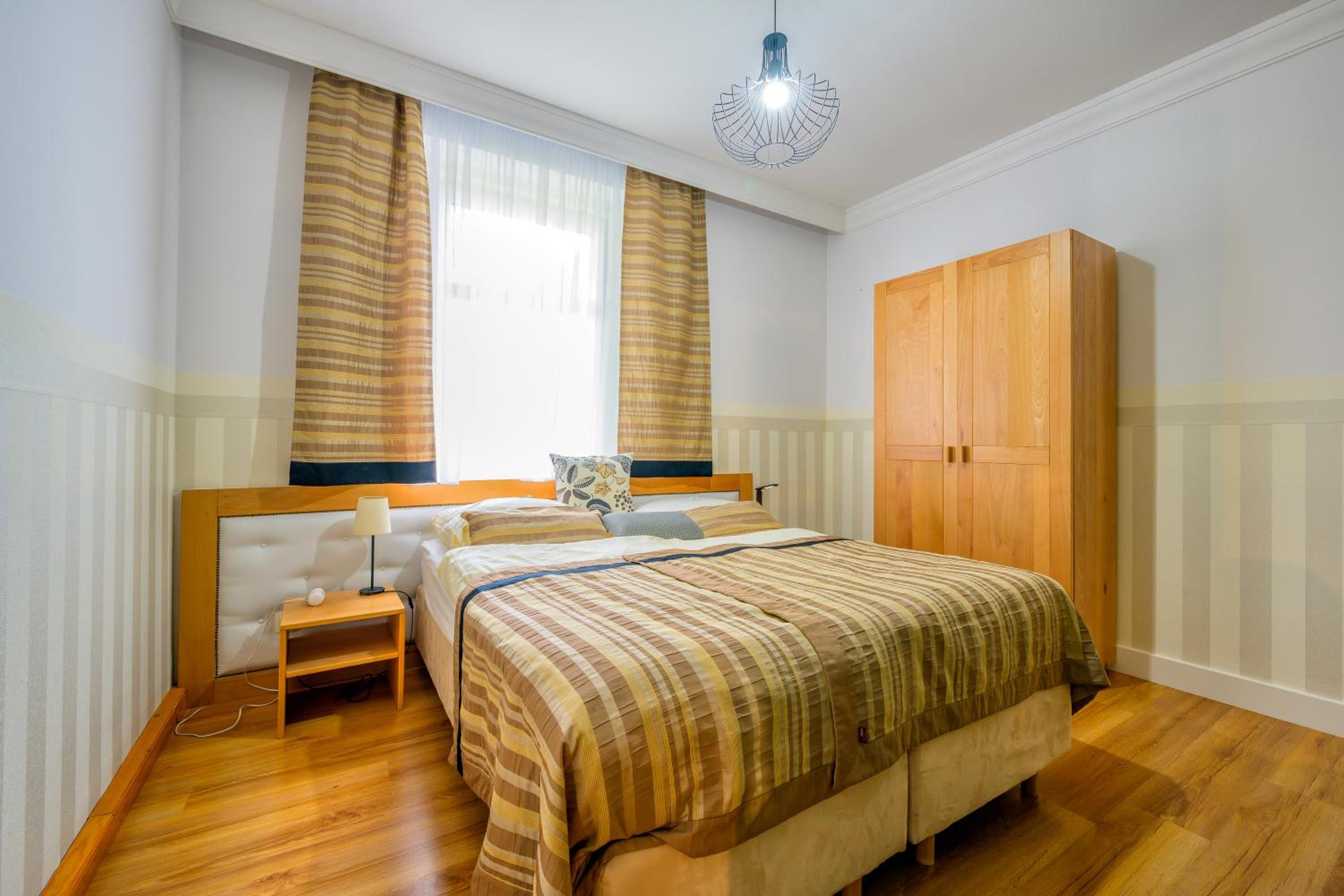 Family Apartment - Photo 4