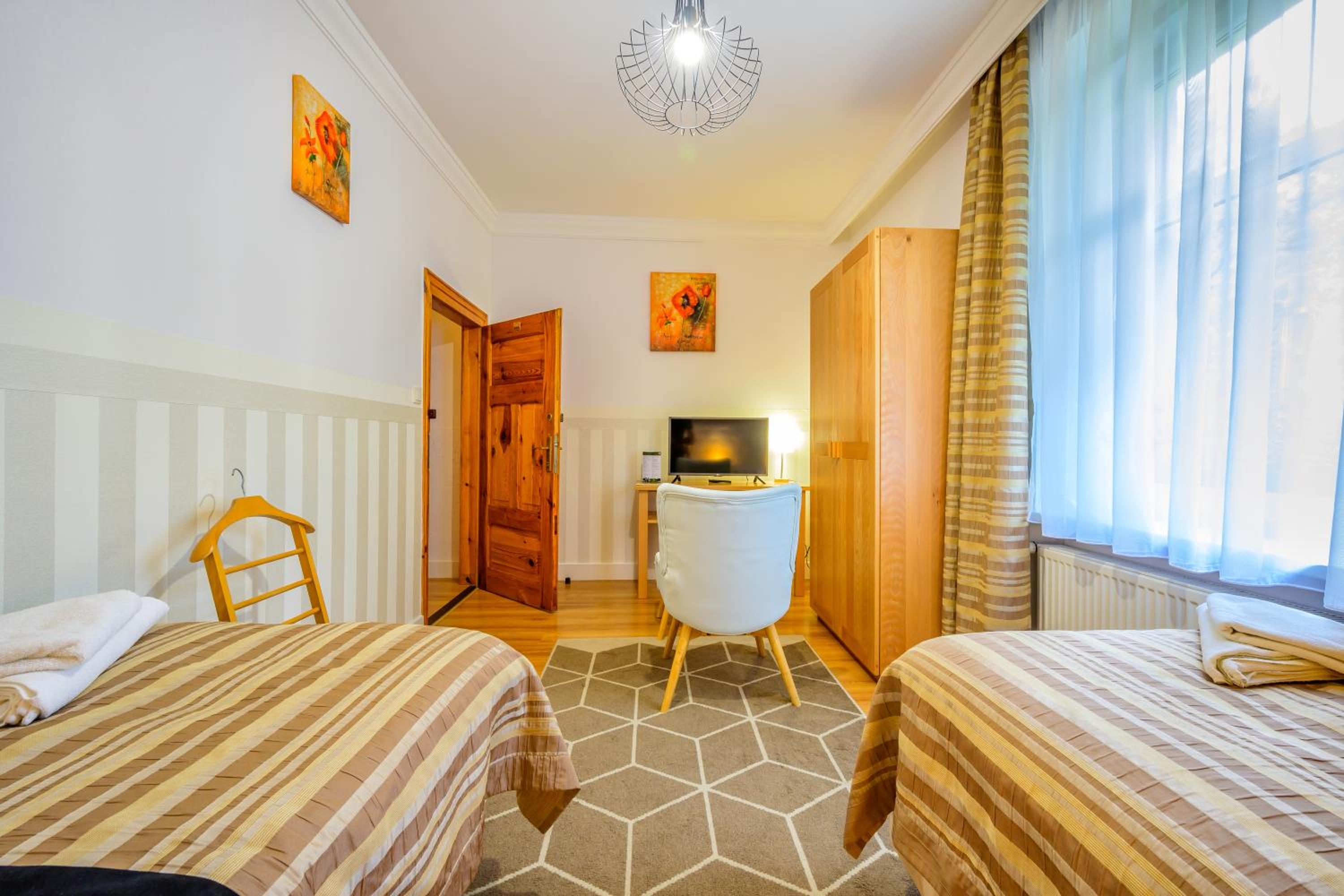 Family Apartment - Photo 2