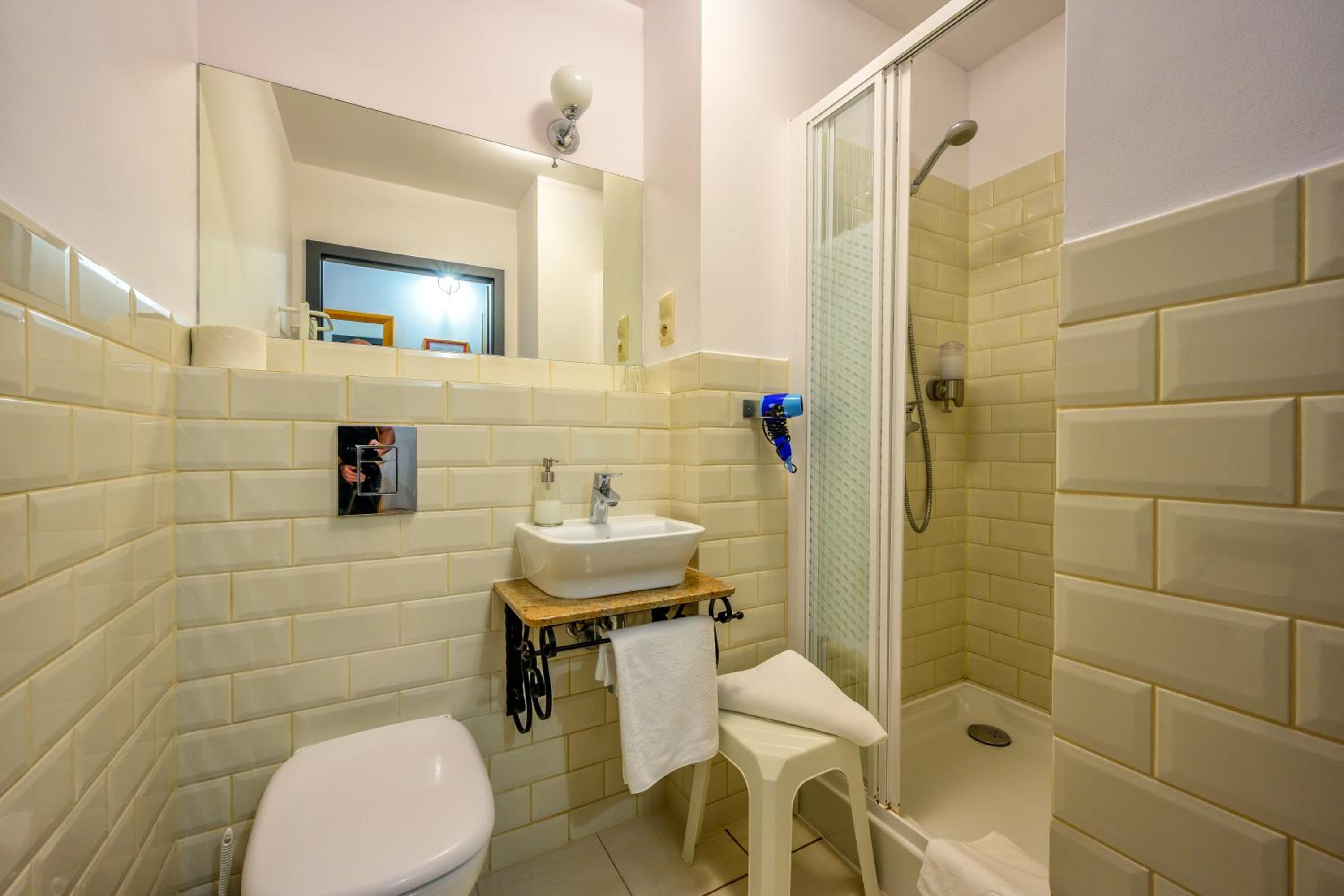 Standard Single Room photo 2