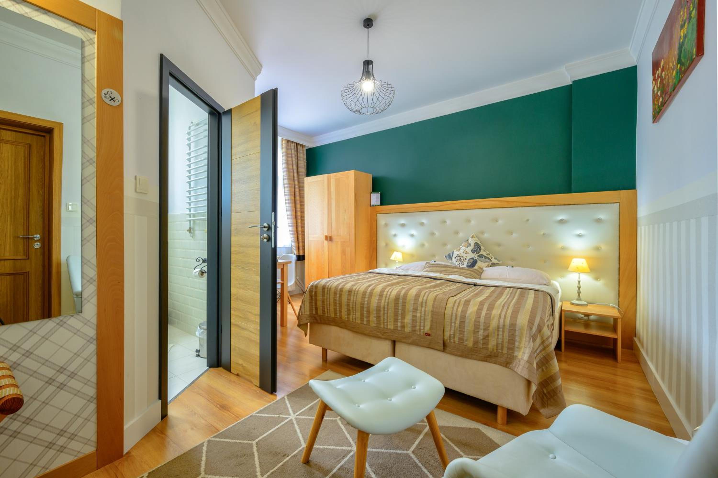 Twin Room - Photo 4
