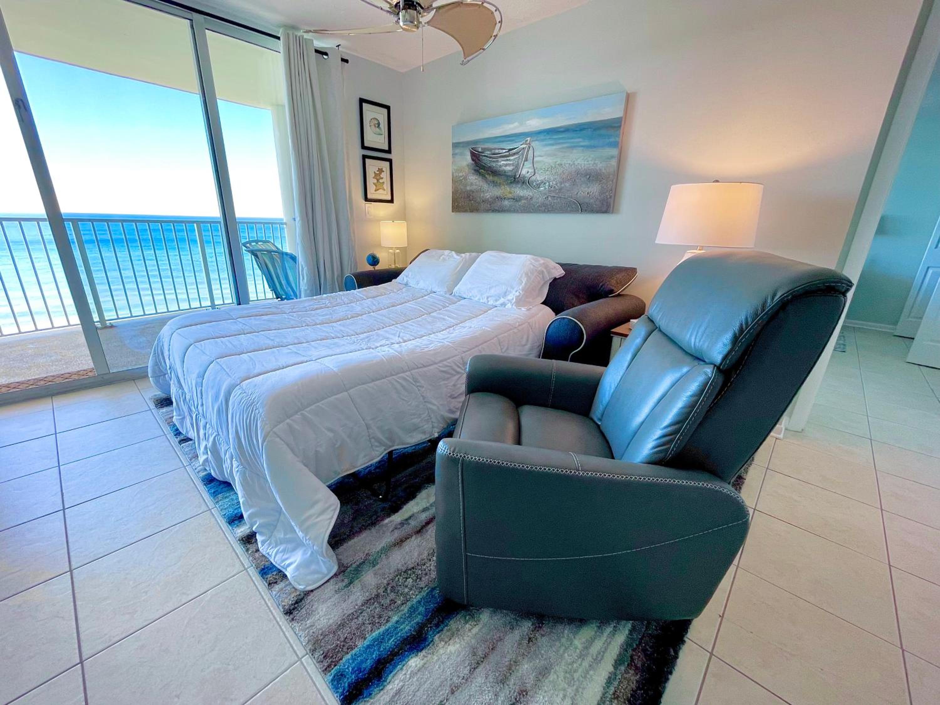 Family Room with Sea View