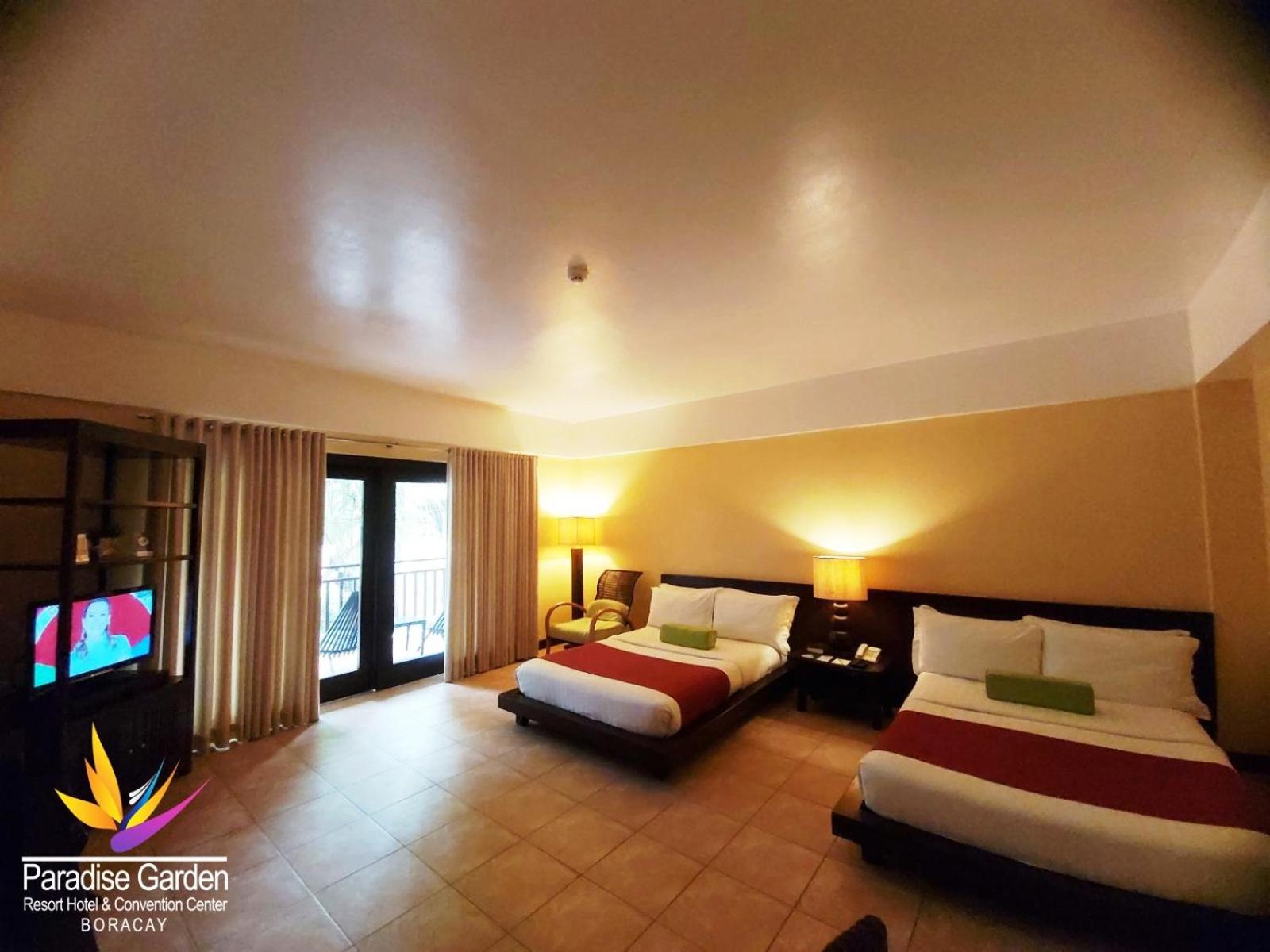 Premier Wing Deluxe Room - Photo 4