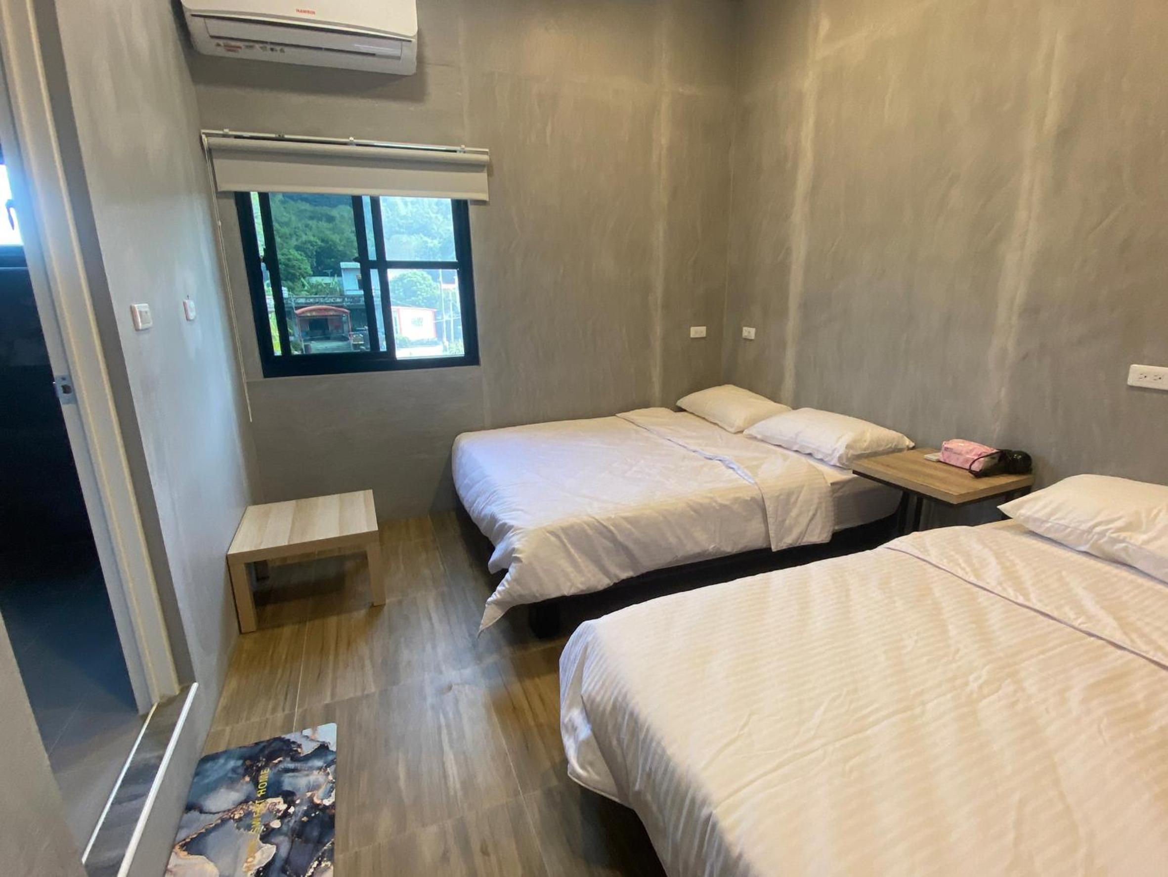Triple Room with Private Bathroom photo 1