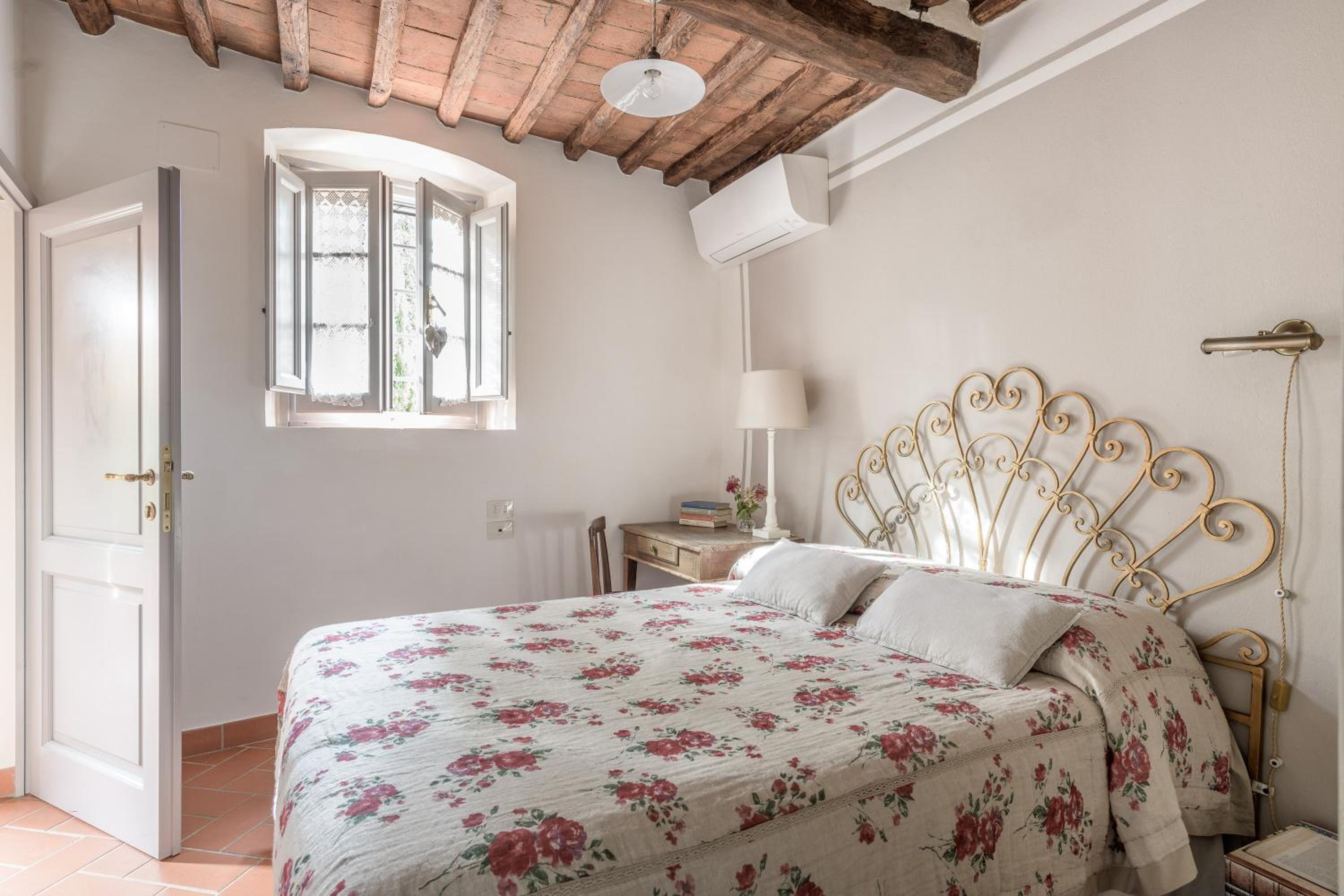 Small Double Room photo 3