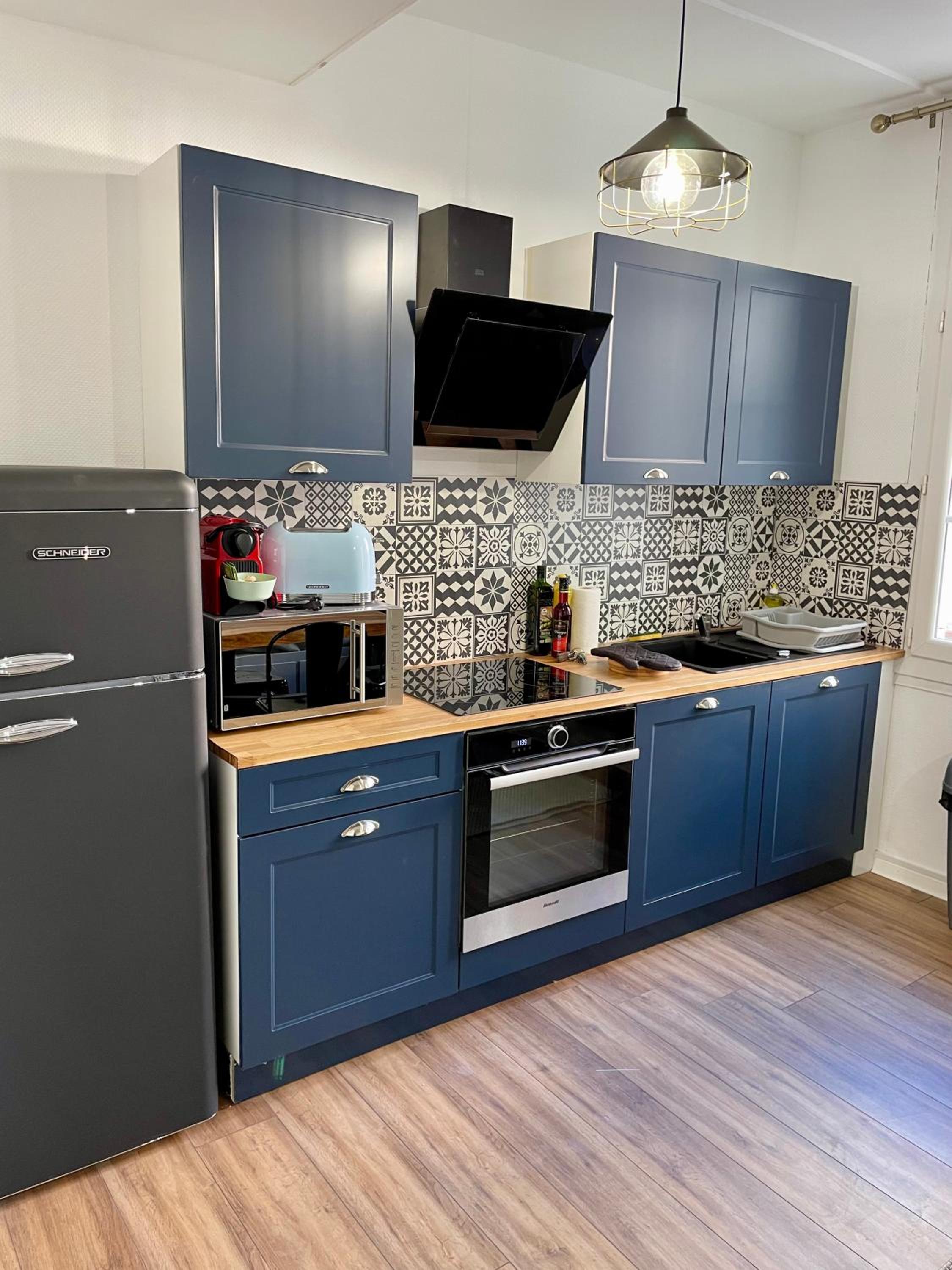 One-Bedroom Apartment