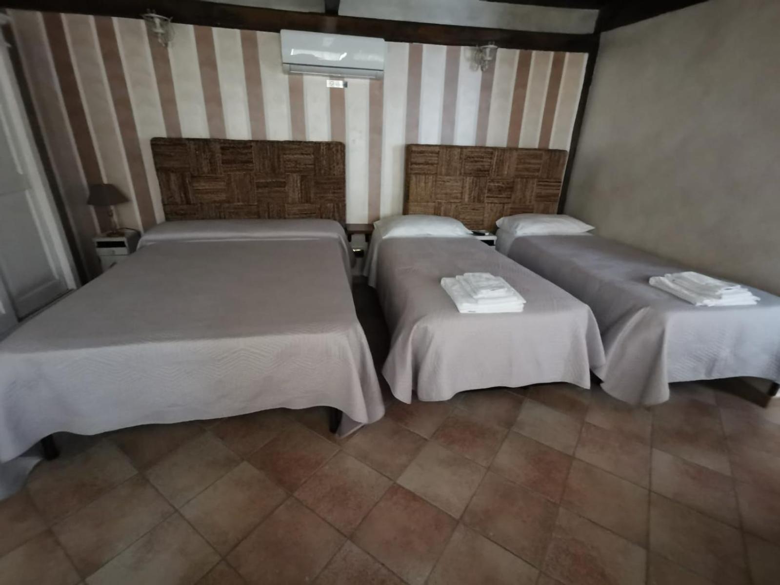 King Room - Photo 17