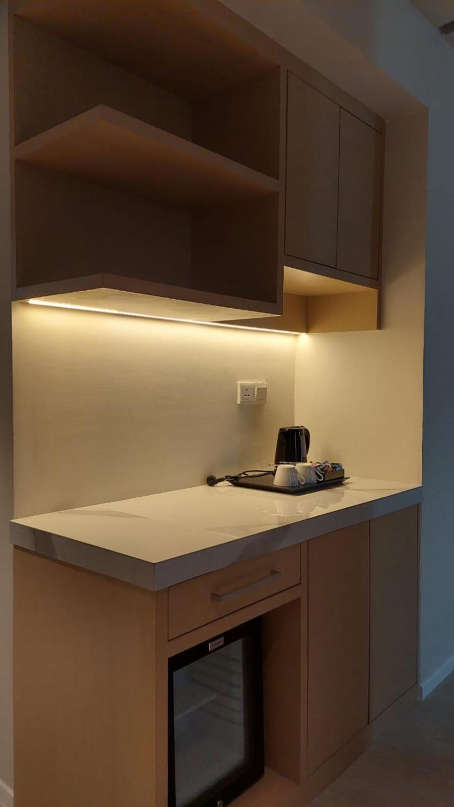 Suite - Photo 12