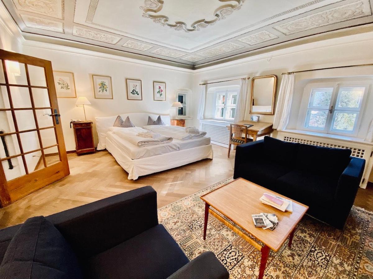 Historic Room photo 2