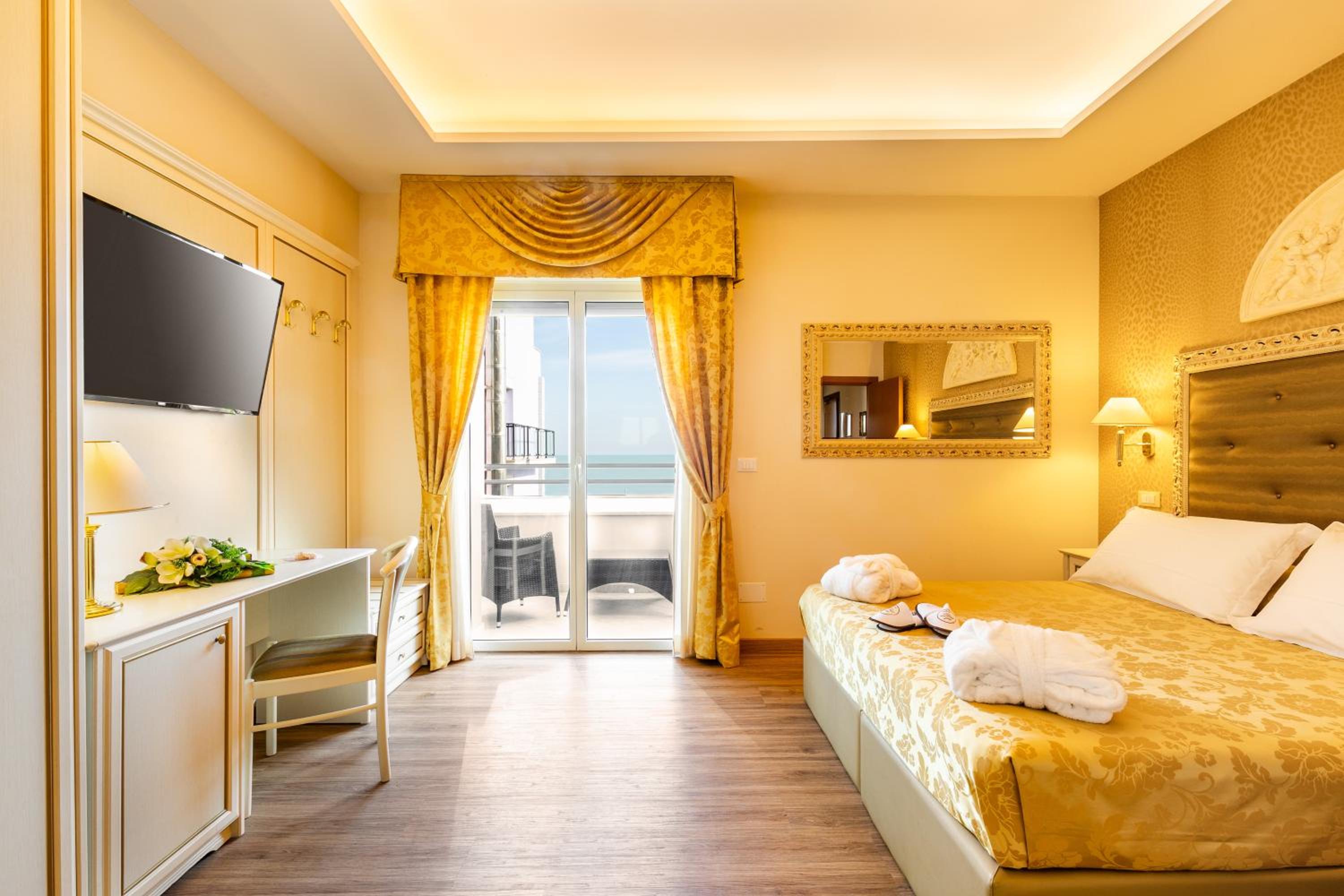 Superior Triple Room with Sea View