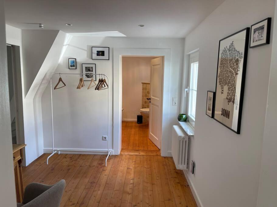 Apartment - Split Level - Photo 8
