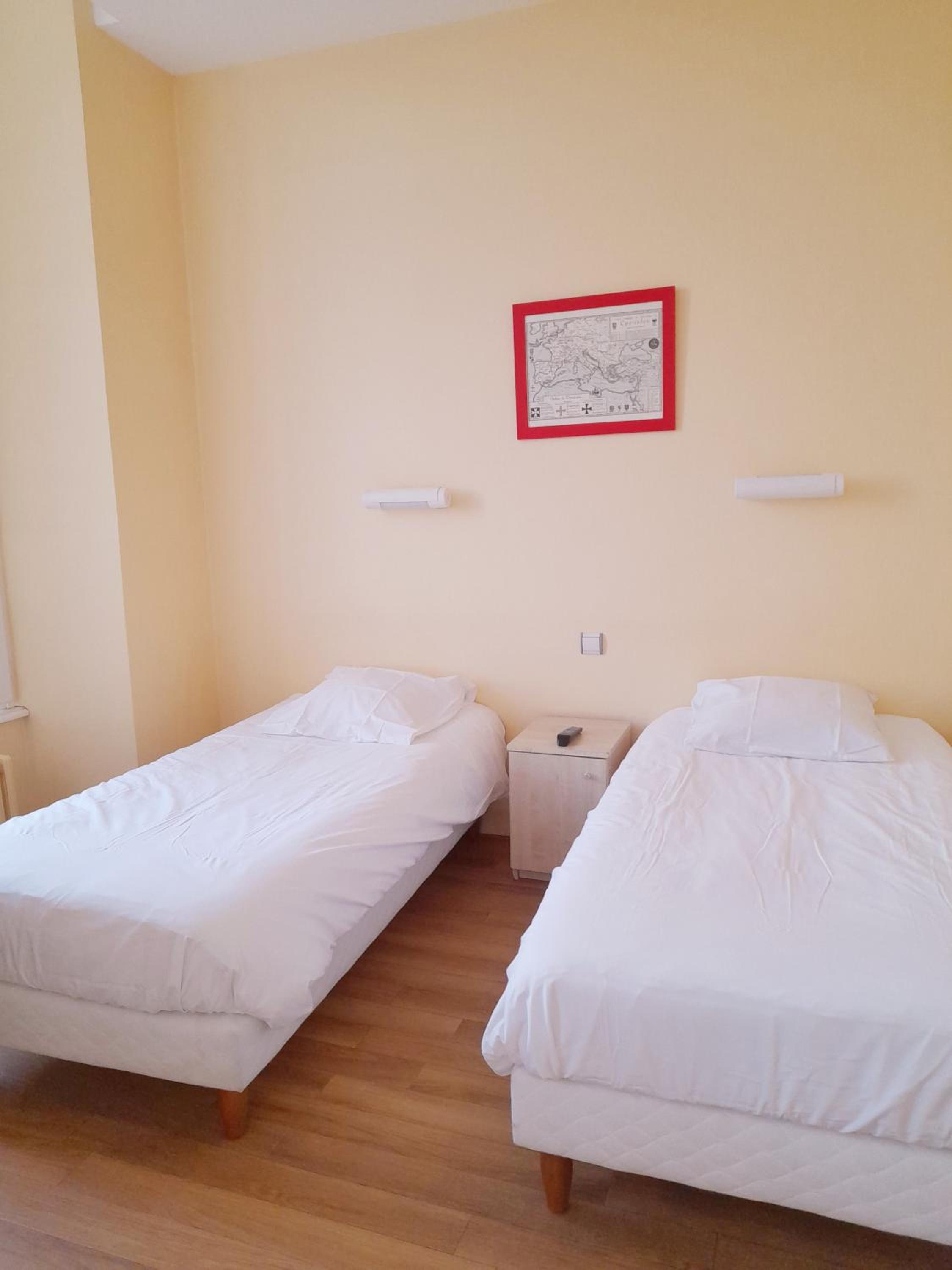 Triple Room with TV photo 3
