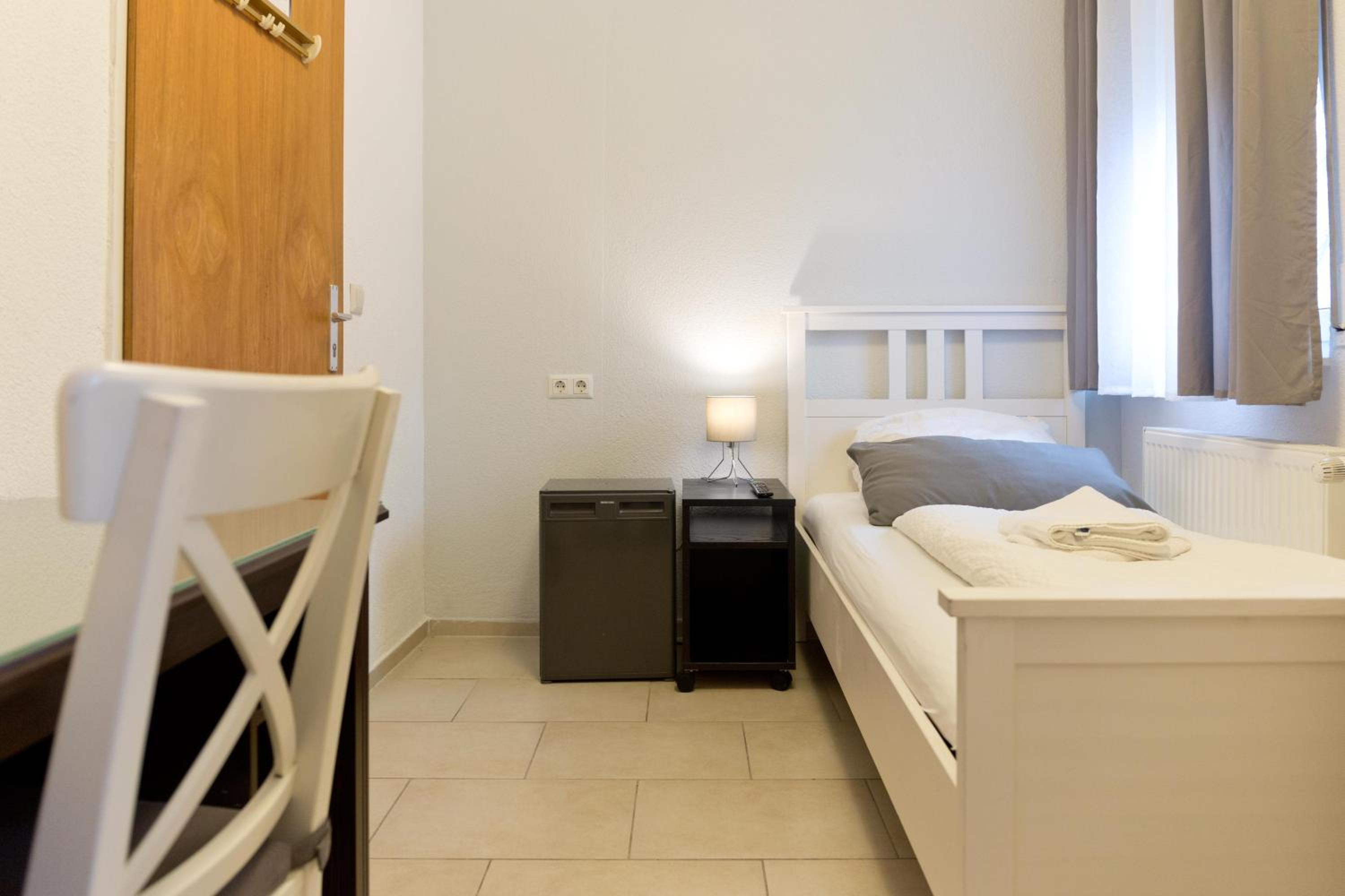 Single Room photo 2