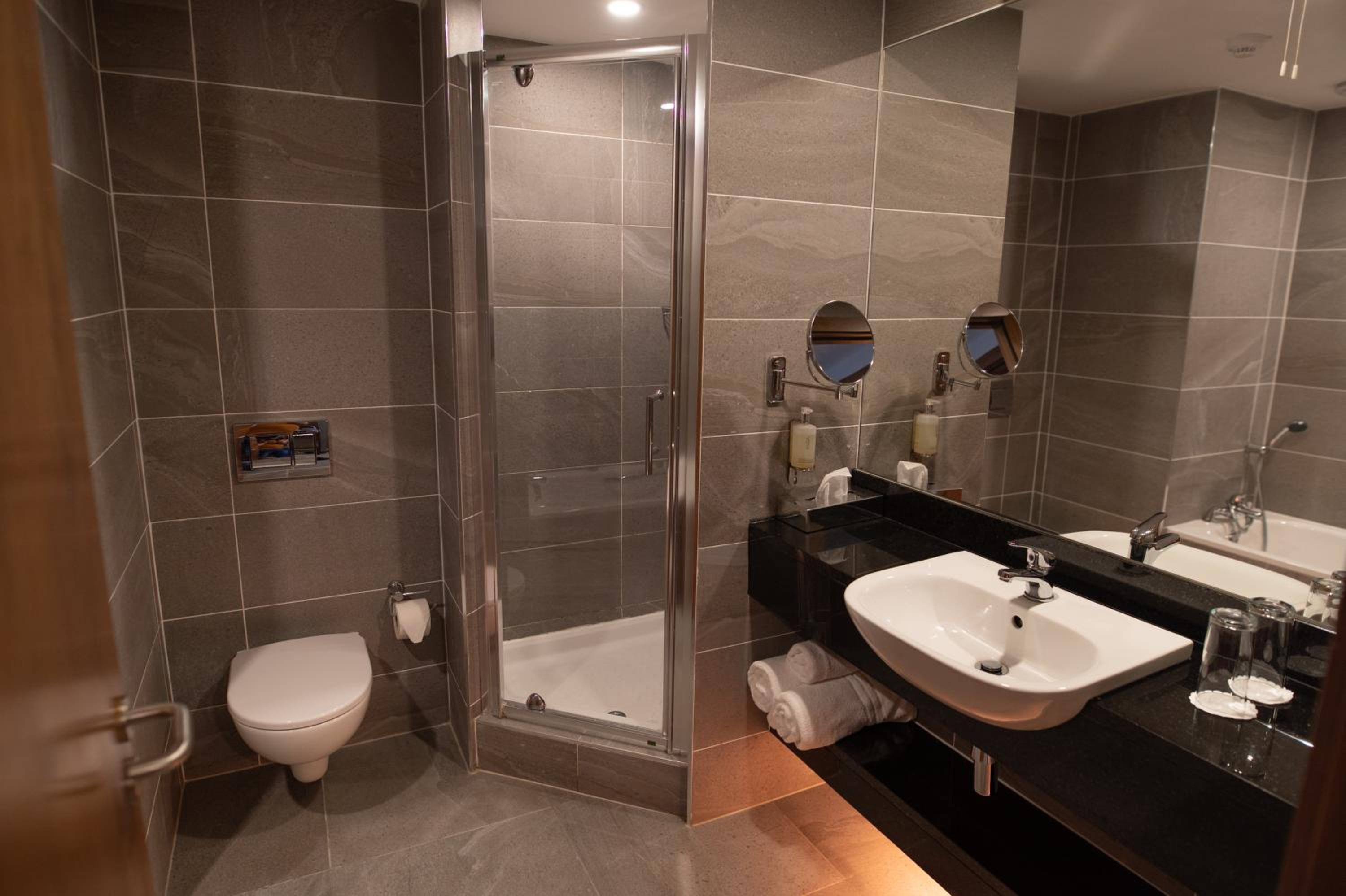 Double Room - Photo 3