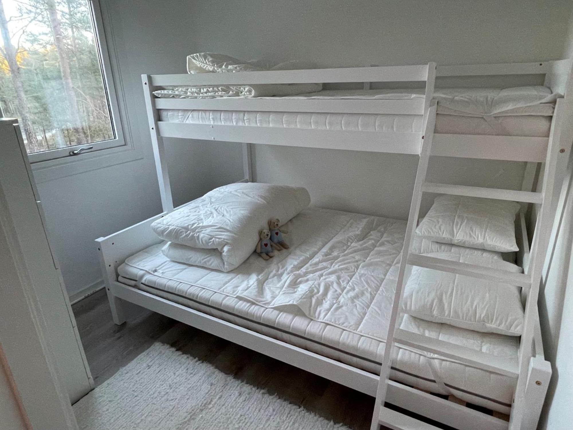 Two-Bedroom House - Photo 5