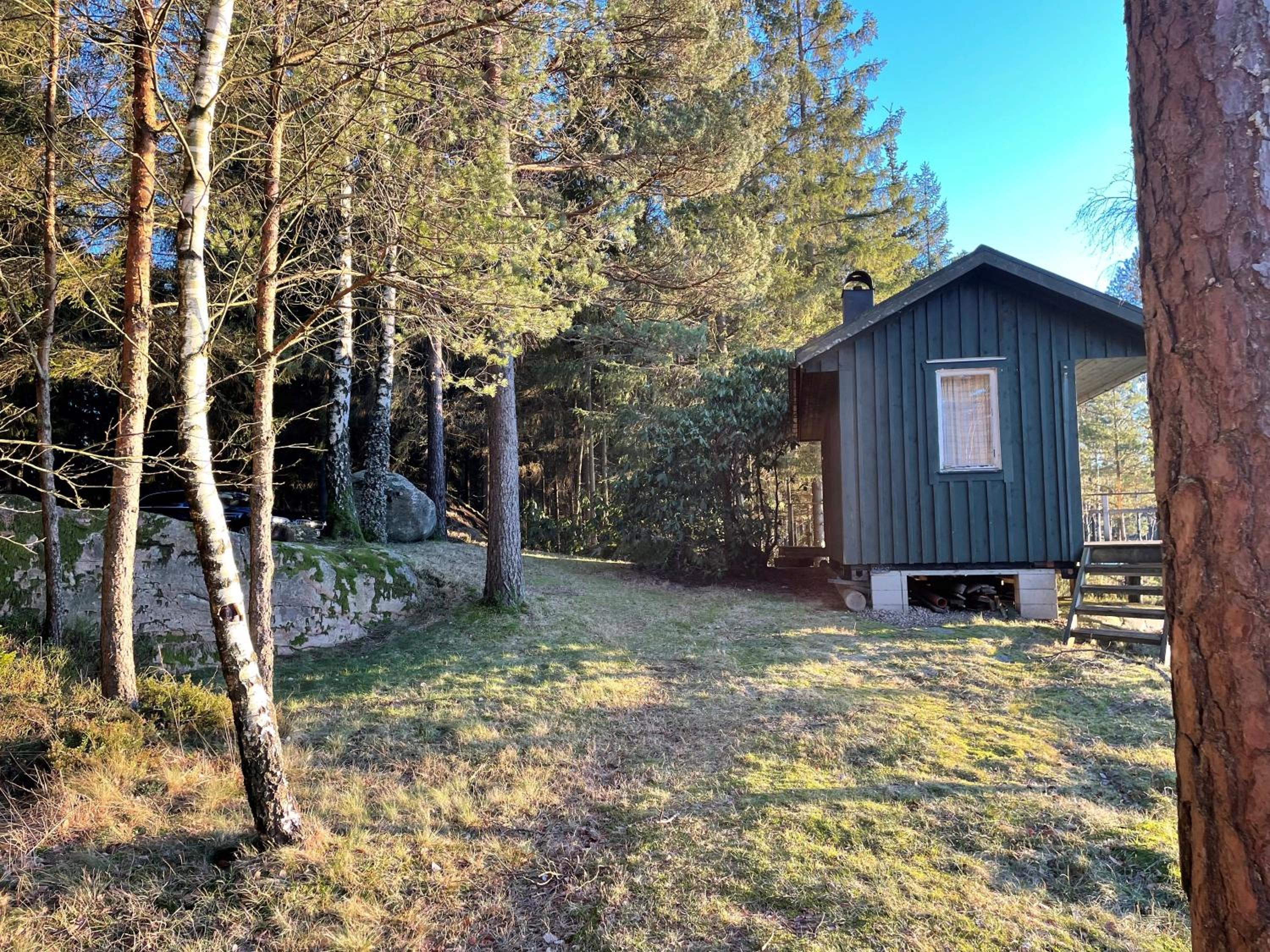 Two-Bedroom House - Photo 16