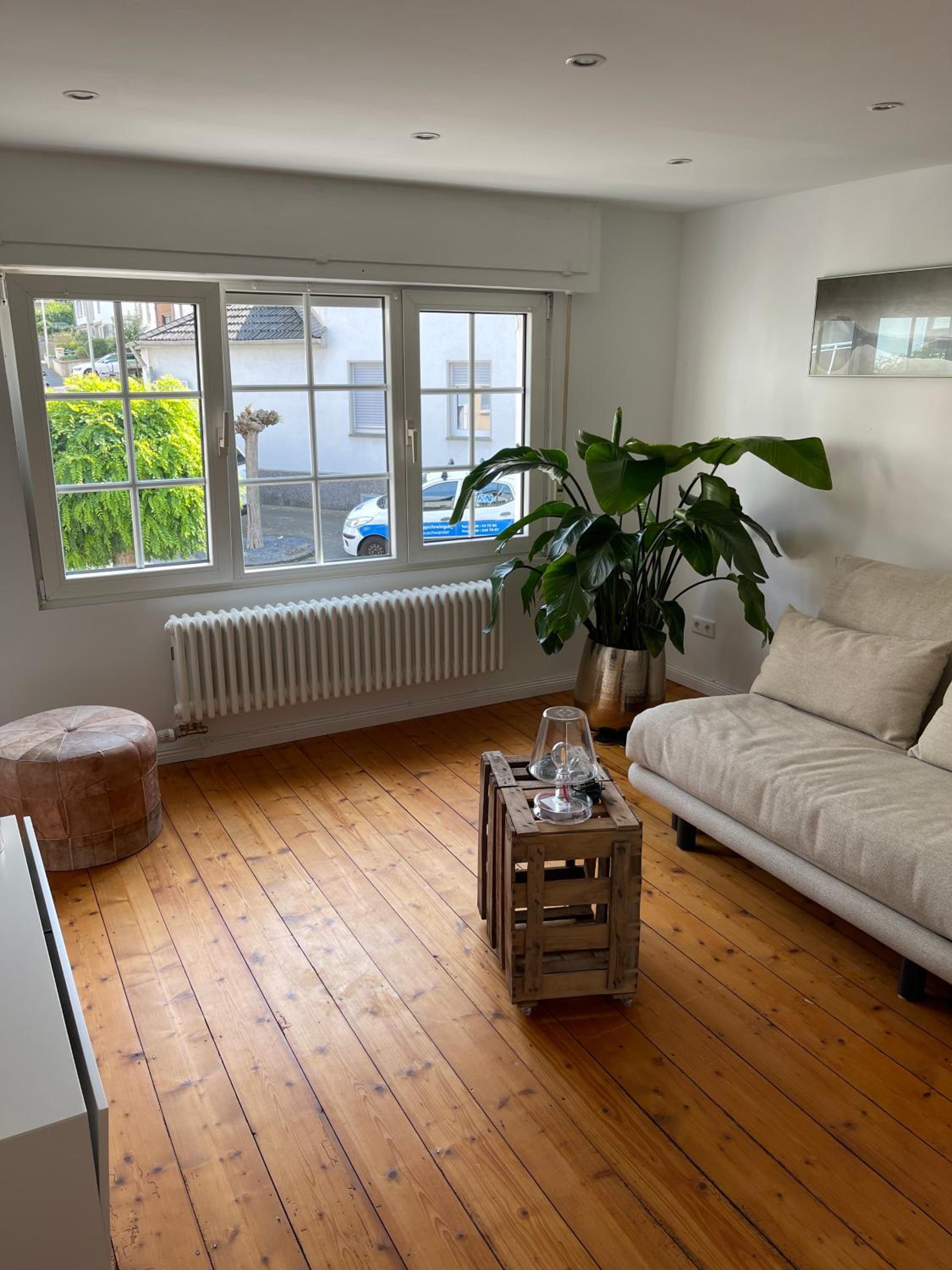 Apartment - Split Level - Photo 1