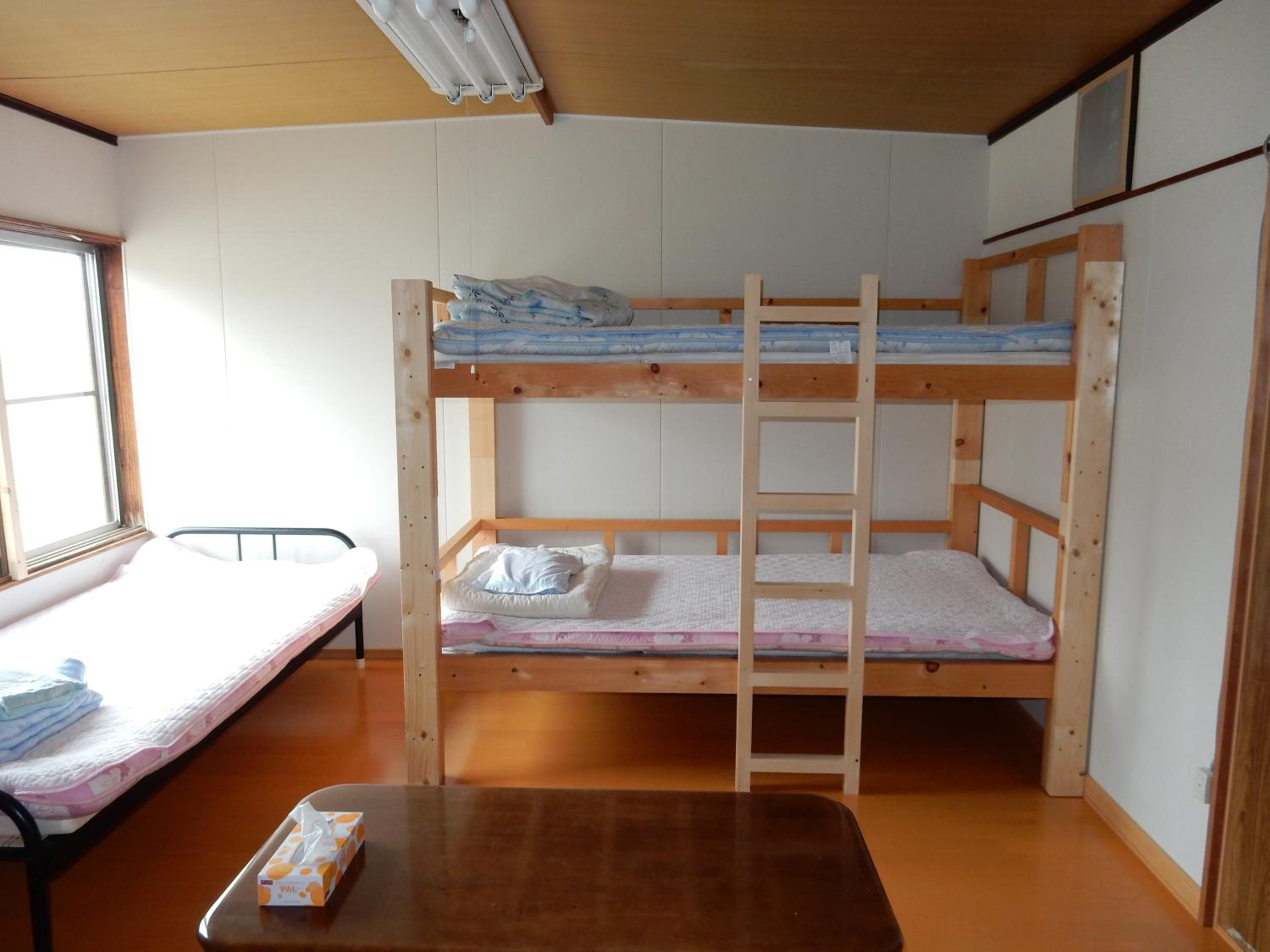 Male Dormitory Room photo 1