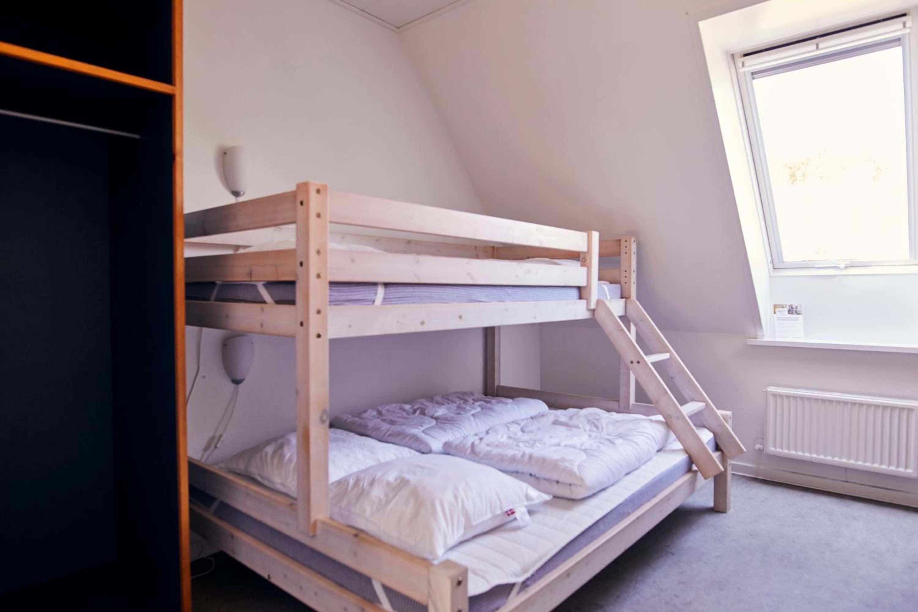 Triple Room with Private Bathroom - Photo 5