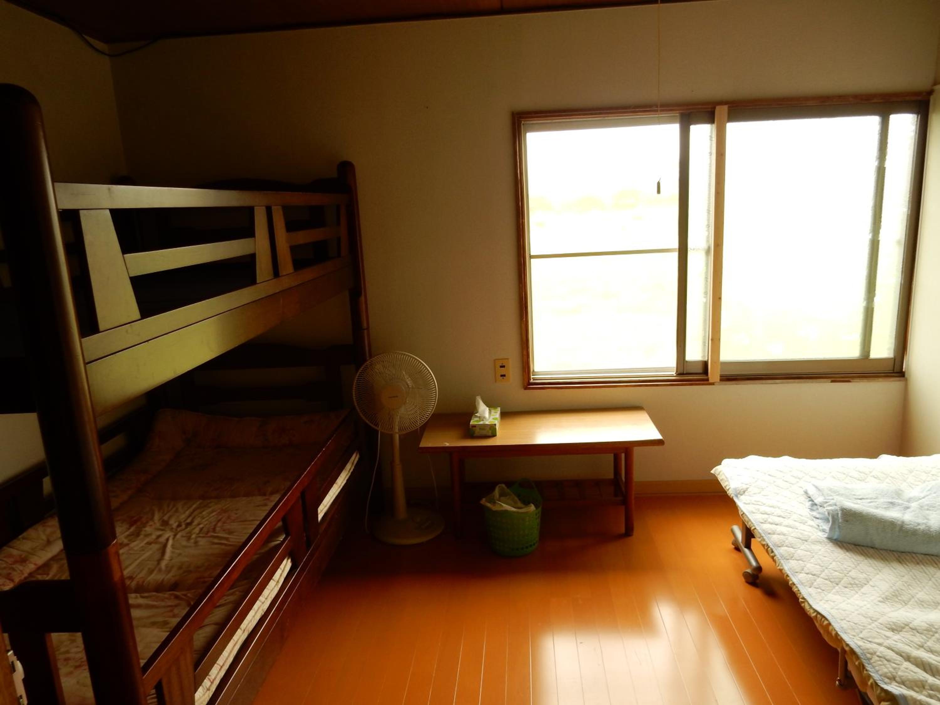 Female Dormitory Room photo 3