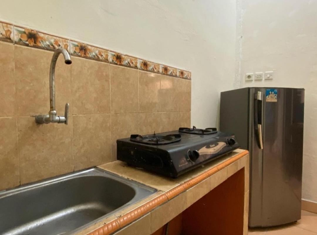 Three-Bedroom House photo 3